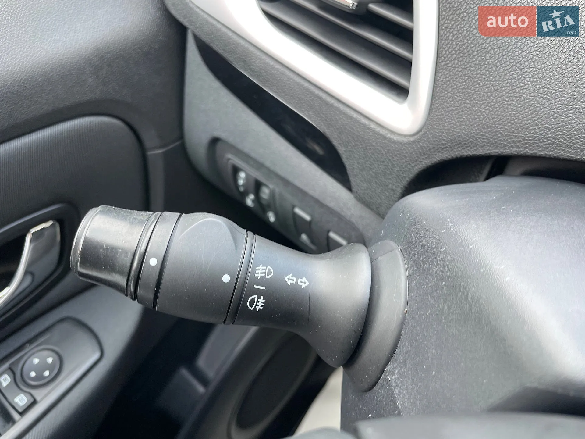 2012 Renault Scenic - мініатюра 18