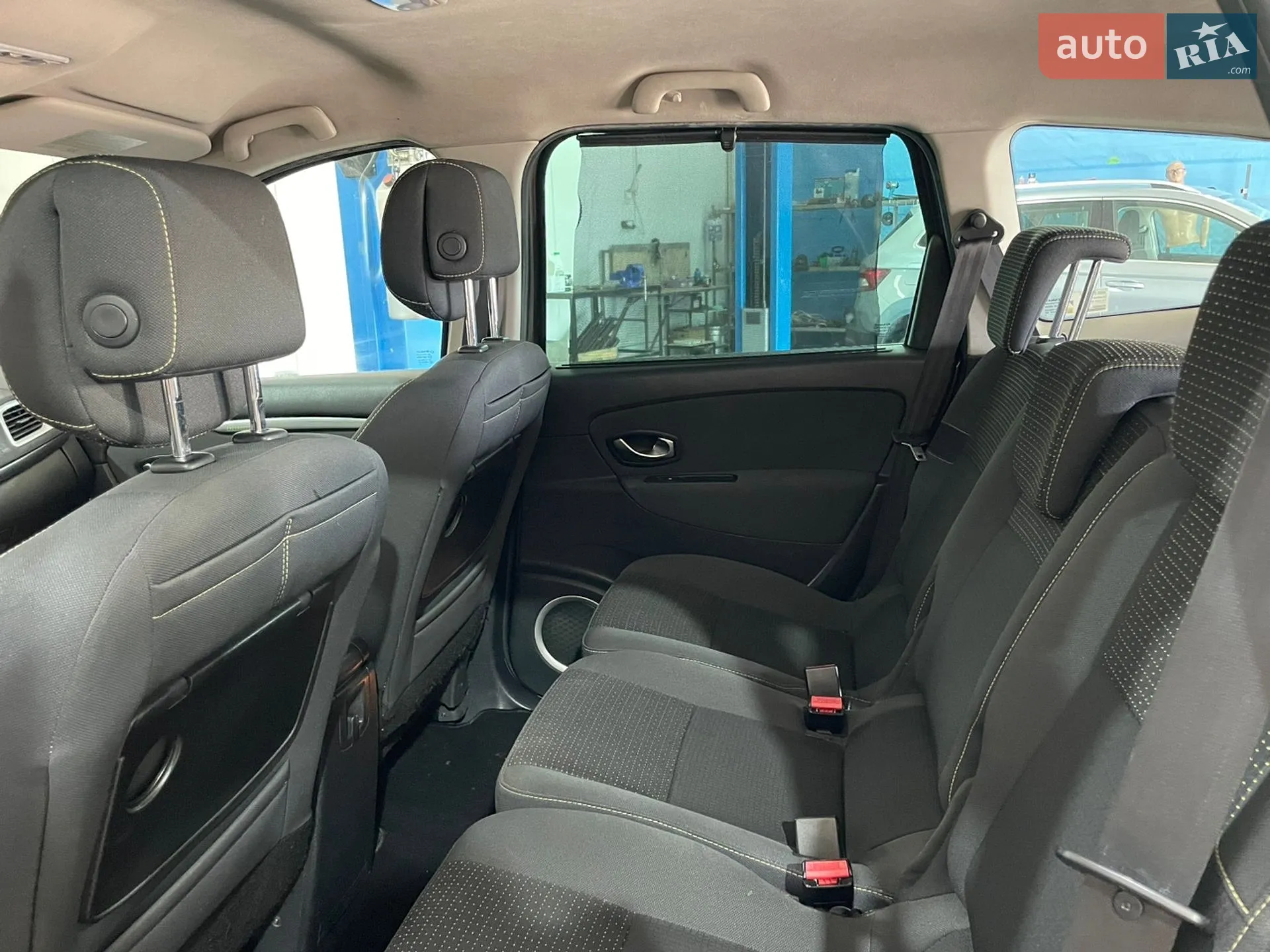 2010 Renault Scenic - мініатюра 32