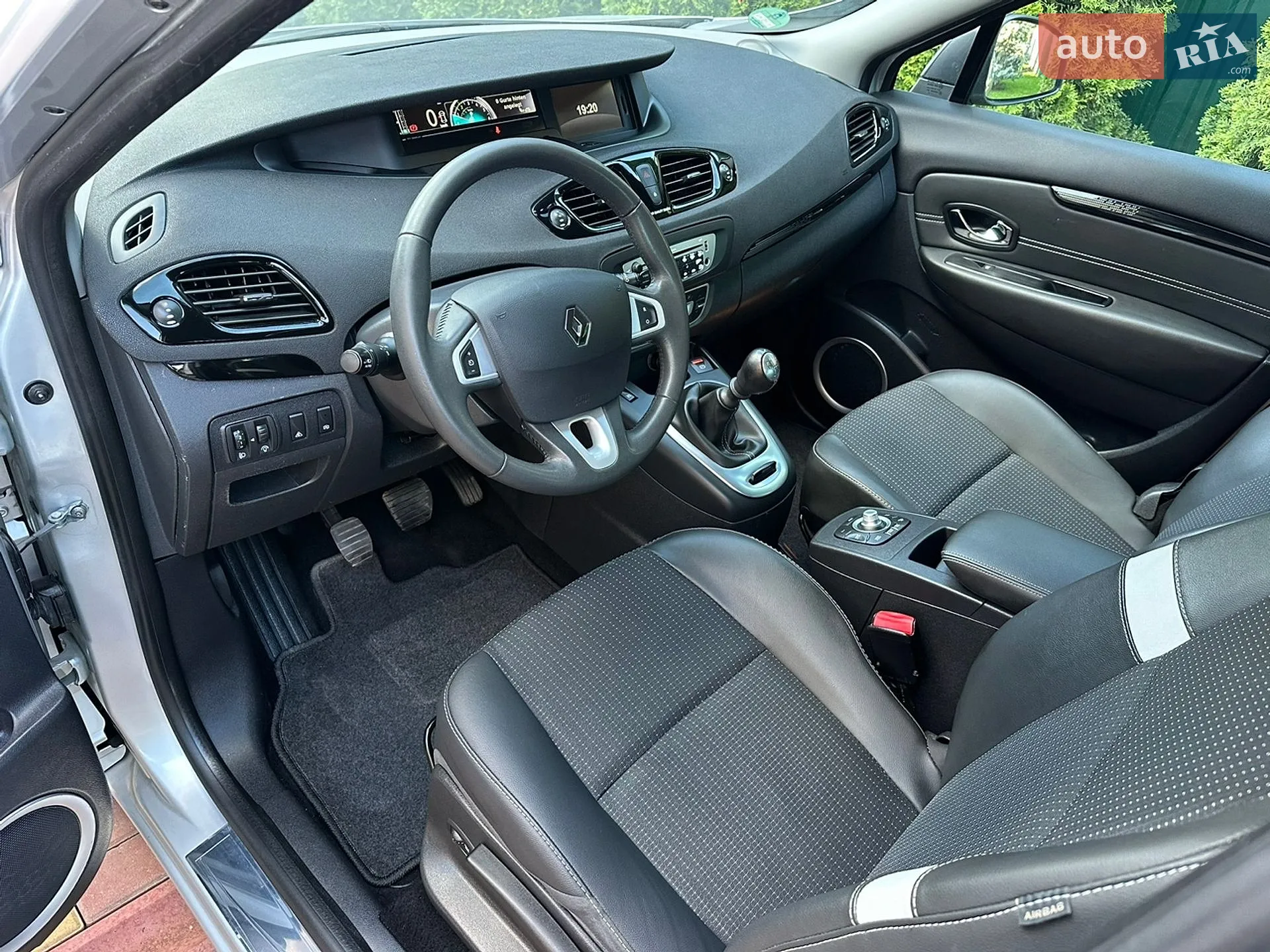 2012 Renault Scenic - мініатюра 20