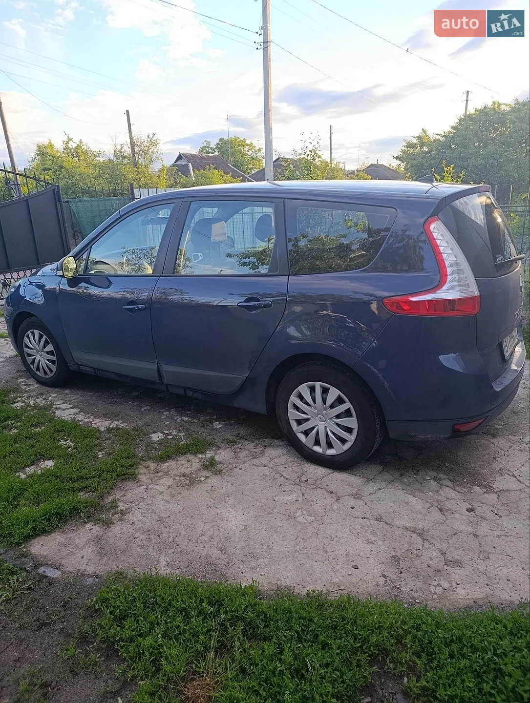 2010 Renault Scenic - мініатюра 13