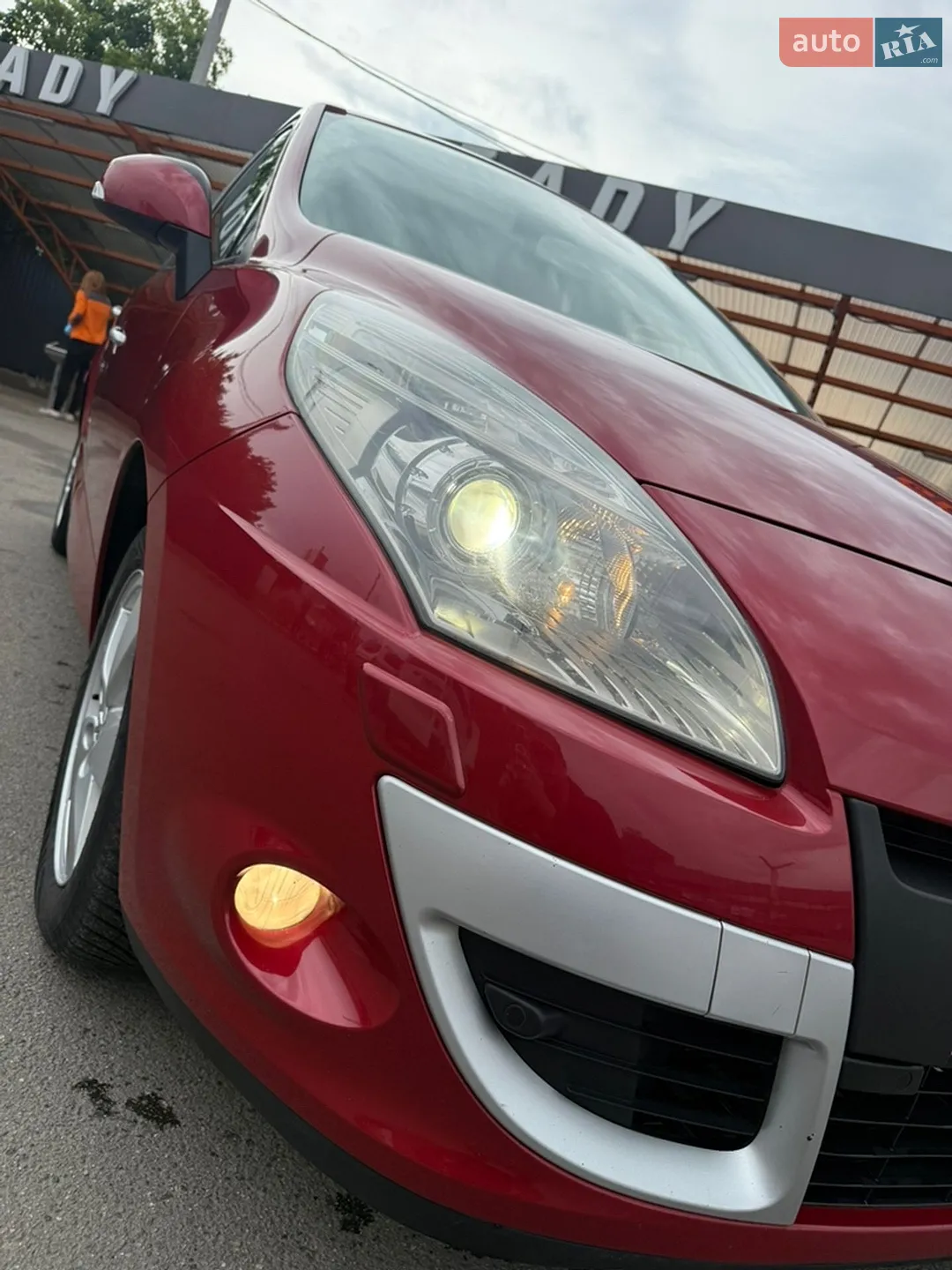 2010 Renault Scenic - мініатюра 26