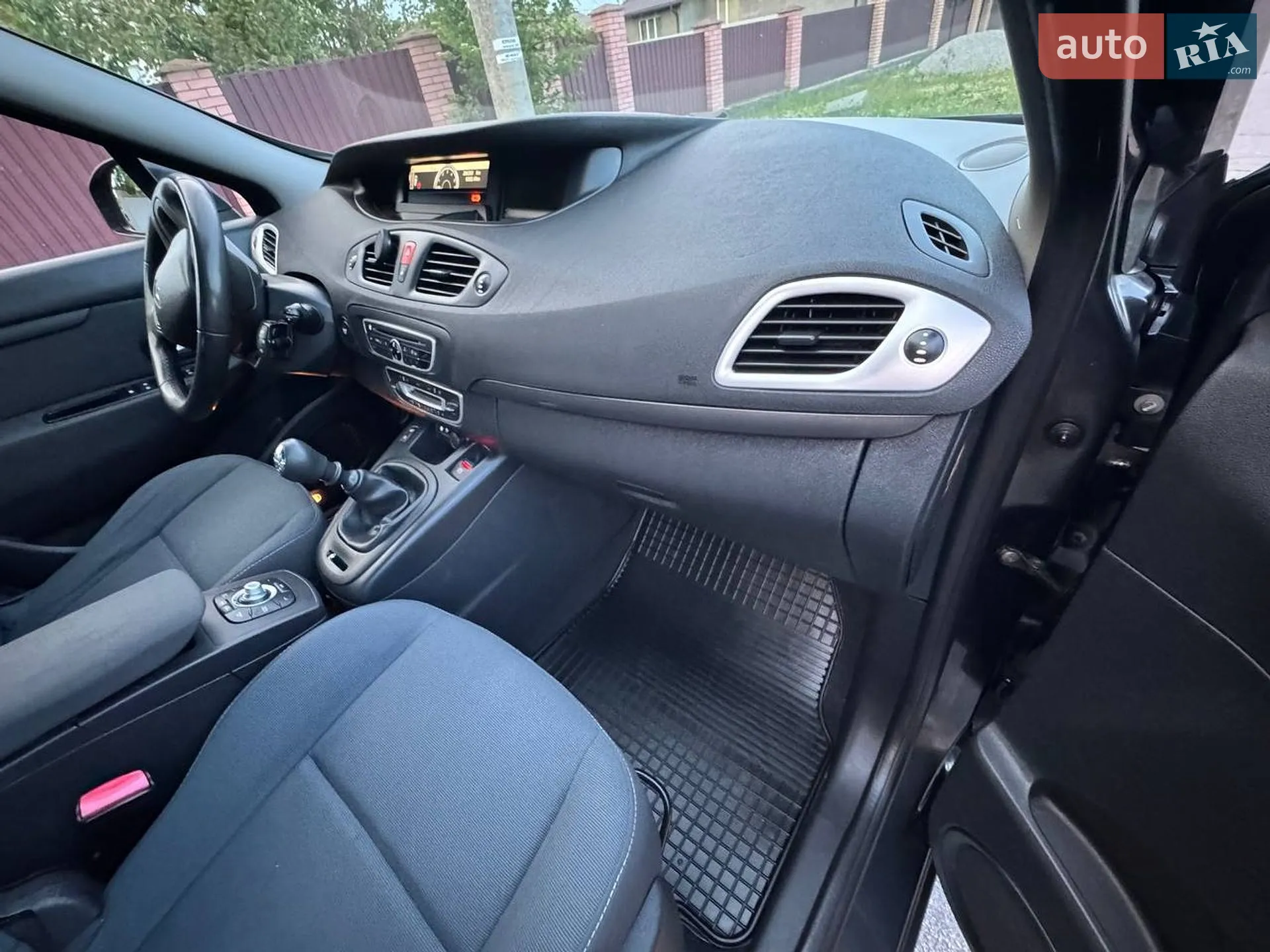 2010 Renault Scenic - мініатюра 14