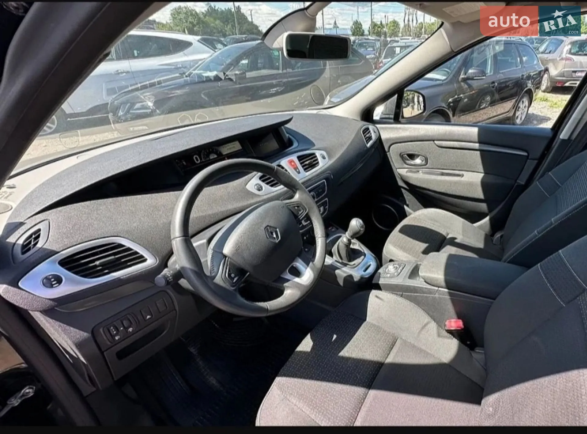 2010 Renault Scenic - мініатюра 14