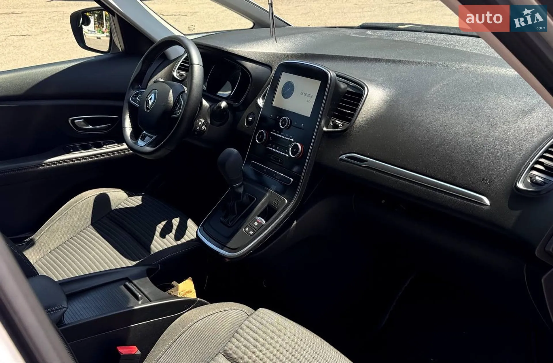 2018 Renault Scenic - мініатюра 16