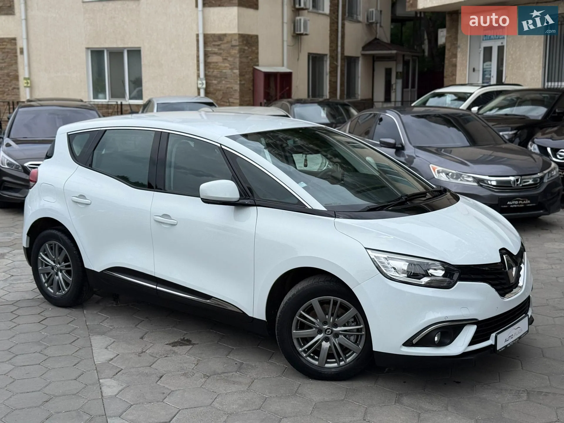 2016 Renault Scenic - мініатюра 18