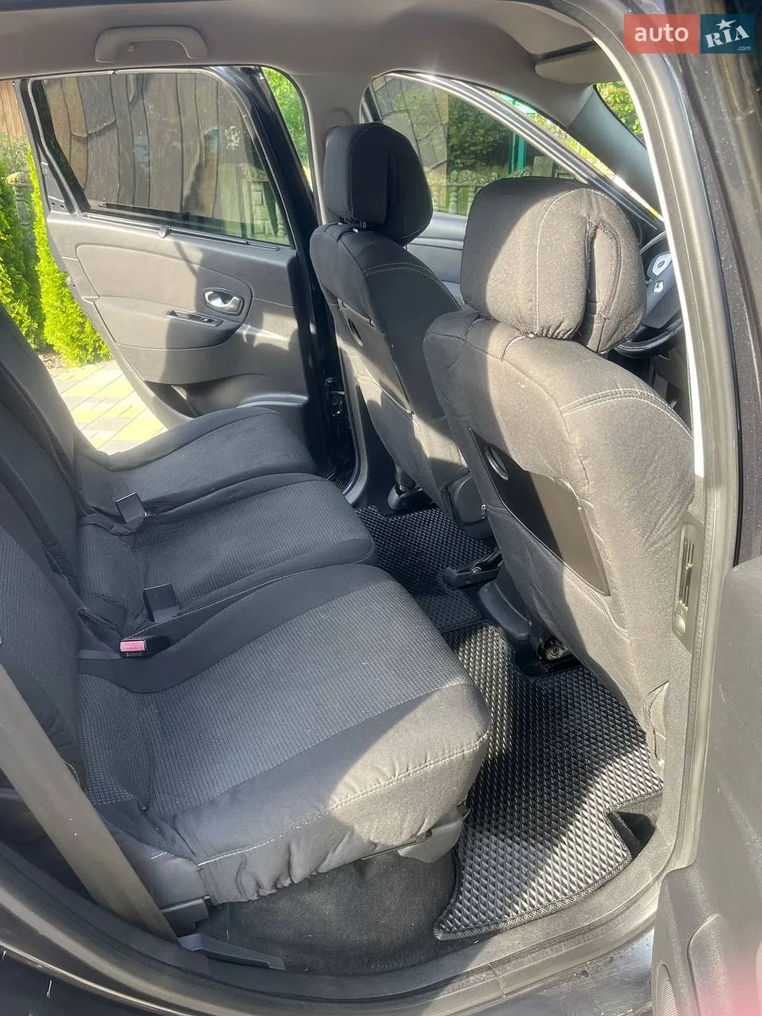 2010 Renault Scenic - мініатюра 15