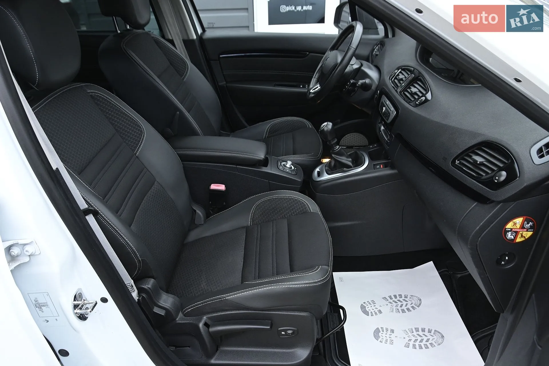 2015 Renault Scenic - мініатюра 38