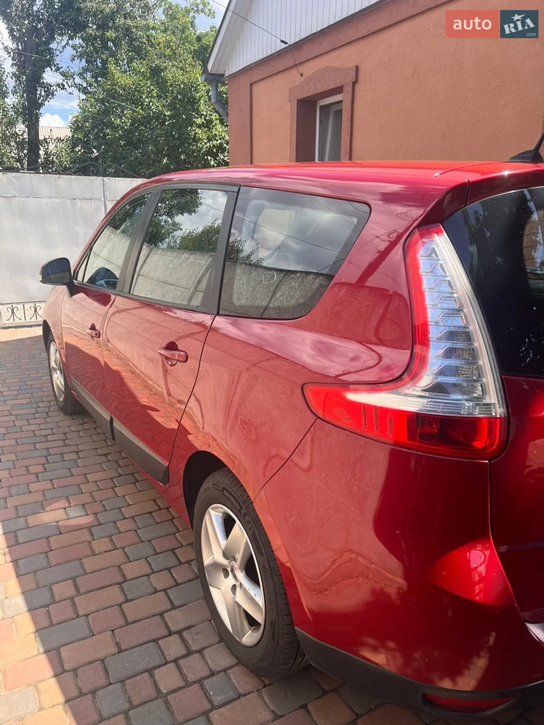 2012 Renault Scenic - мініатюра 2