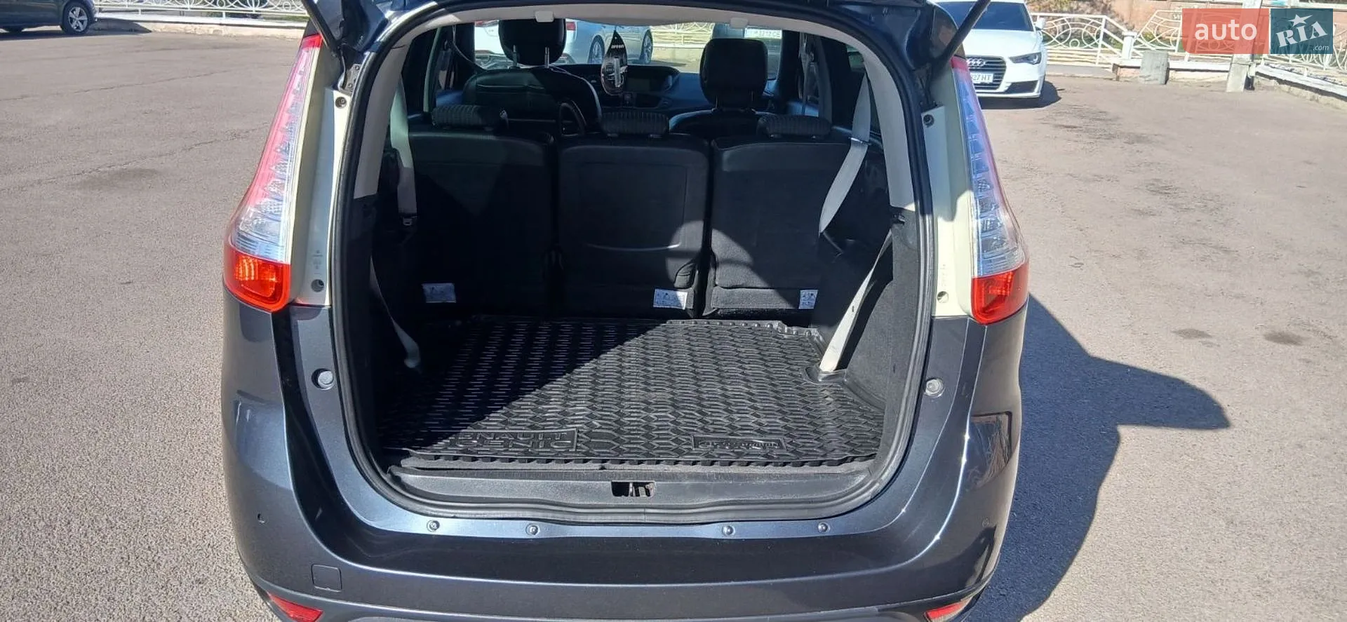 2011 Renault Scenic - мініатюра 20