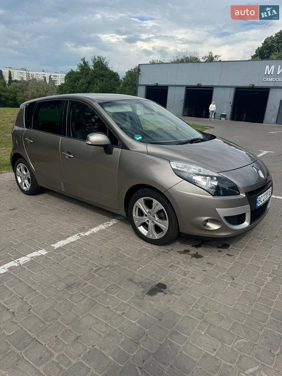 2010 Renault Scenic - мініатюра 3