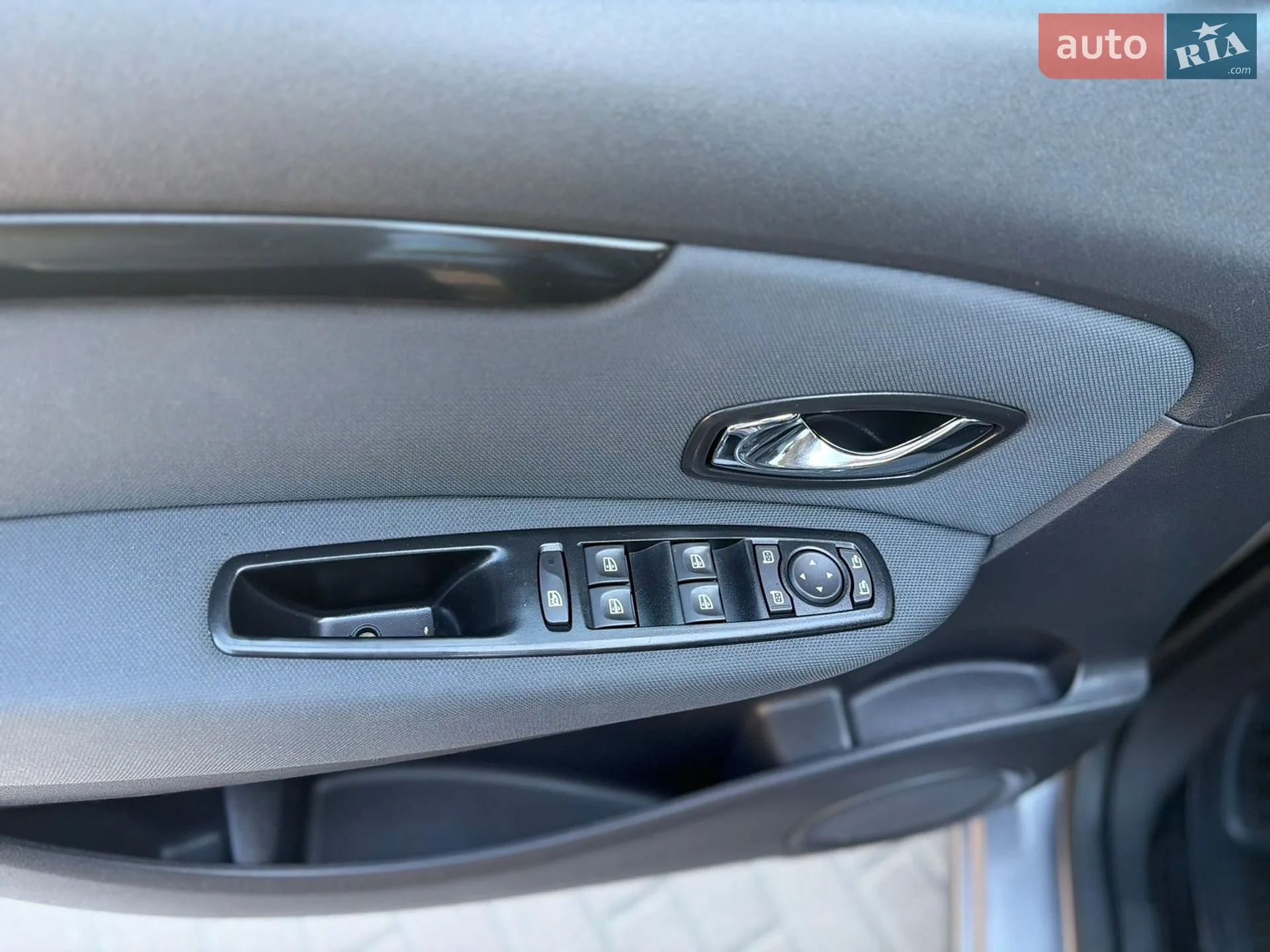 2014 Renault Scenic - мініатюра 21
