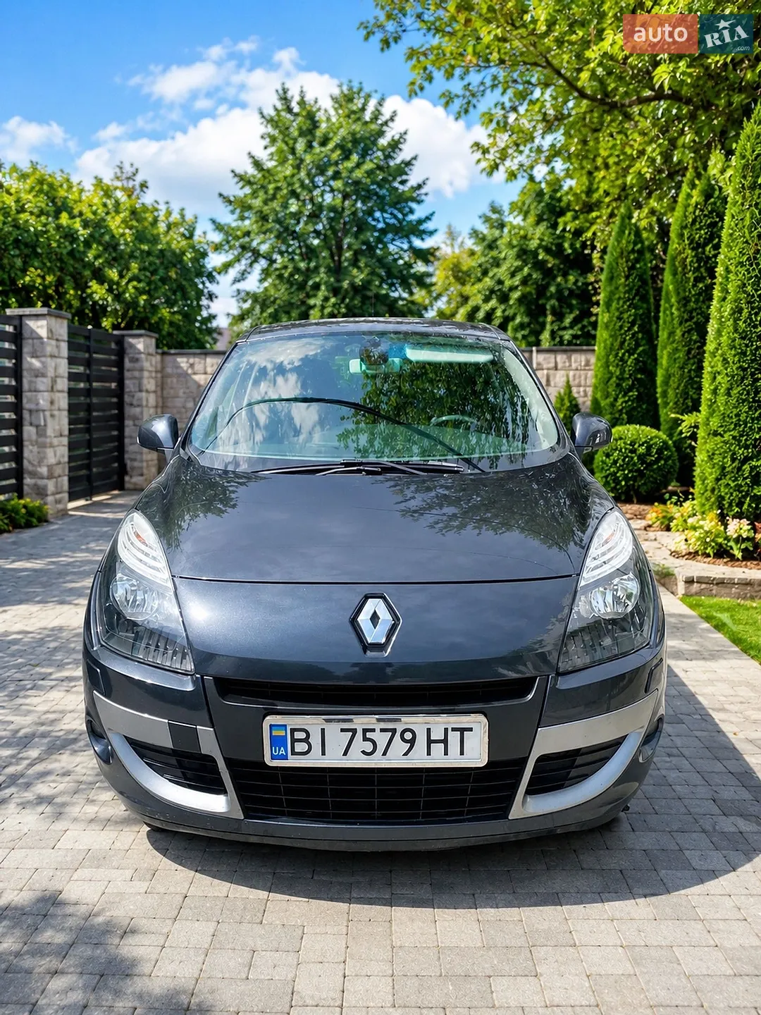 2011 Renault Scenic - фото 1
