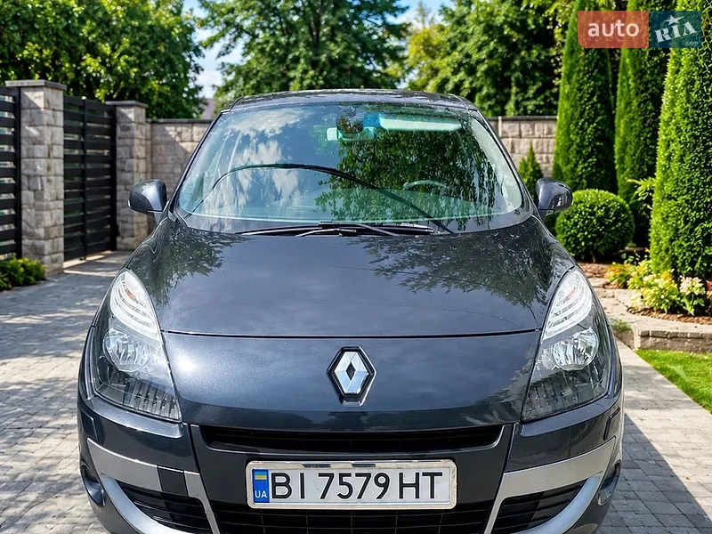 Renault Scenic 2011