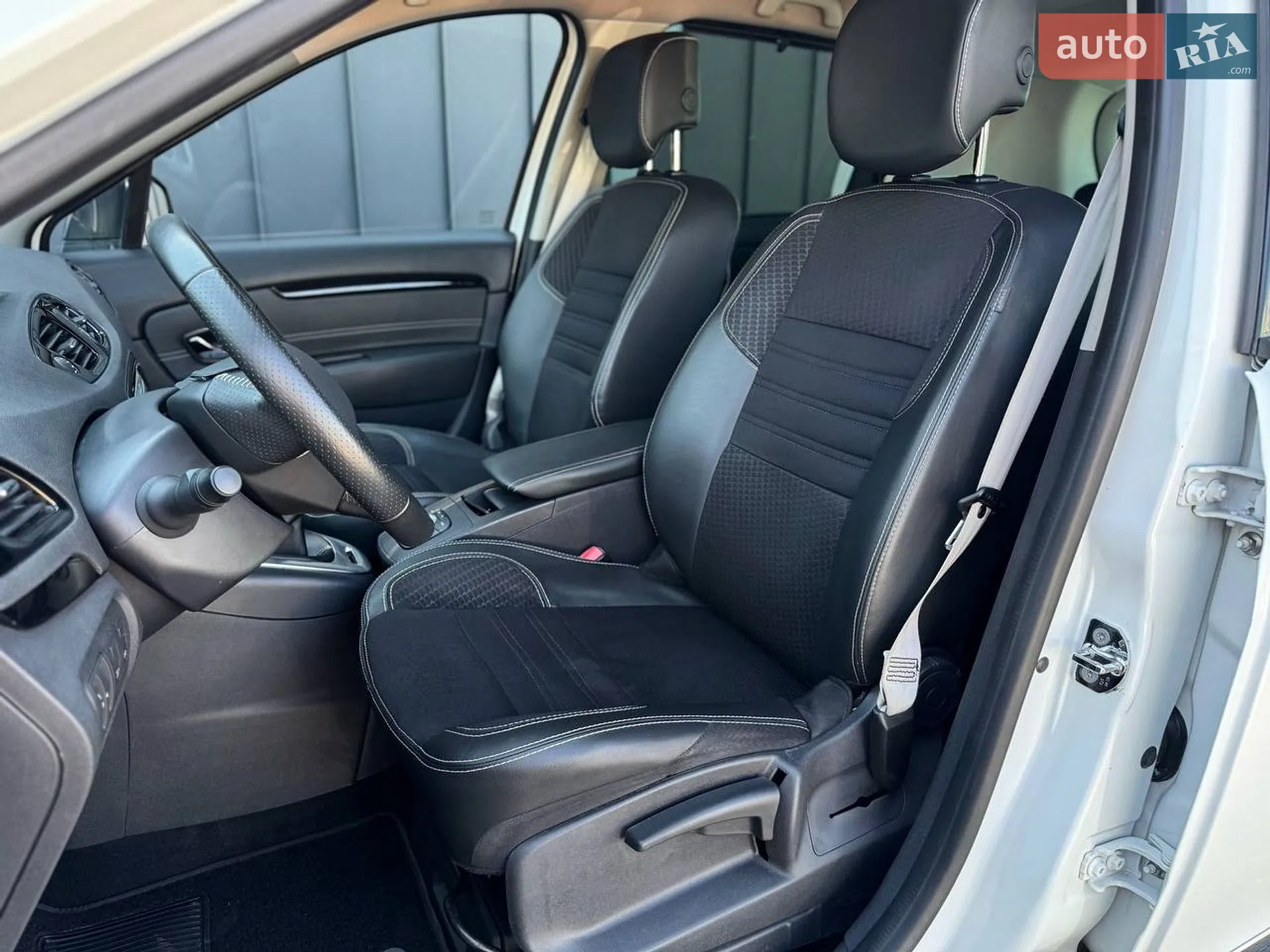 2016 Renault Scenic - мініатюра 16