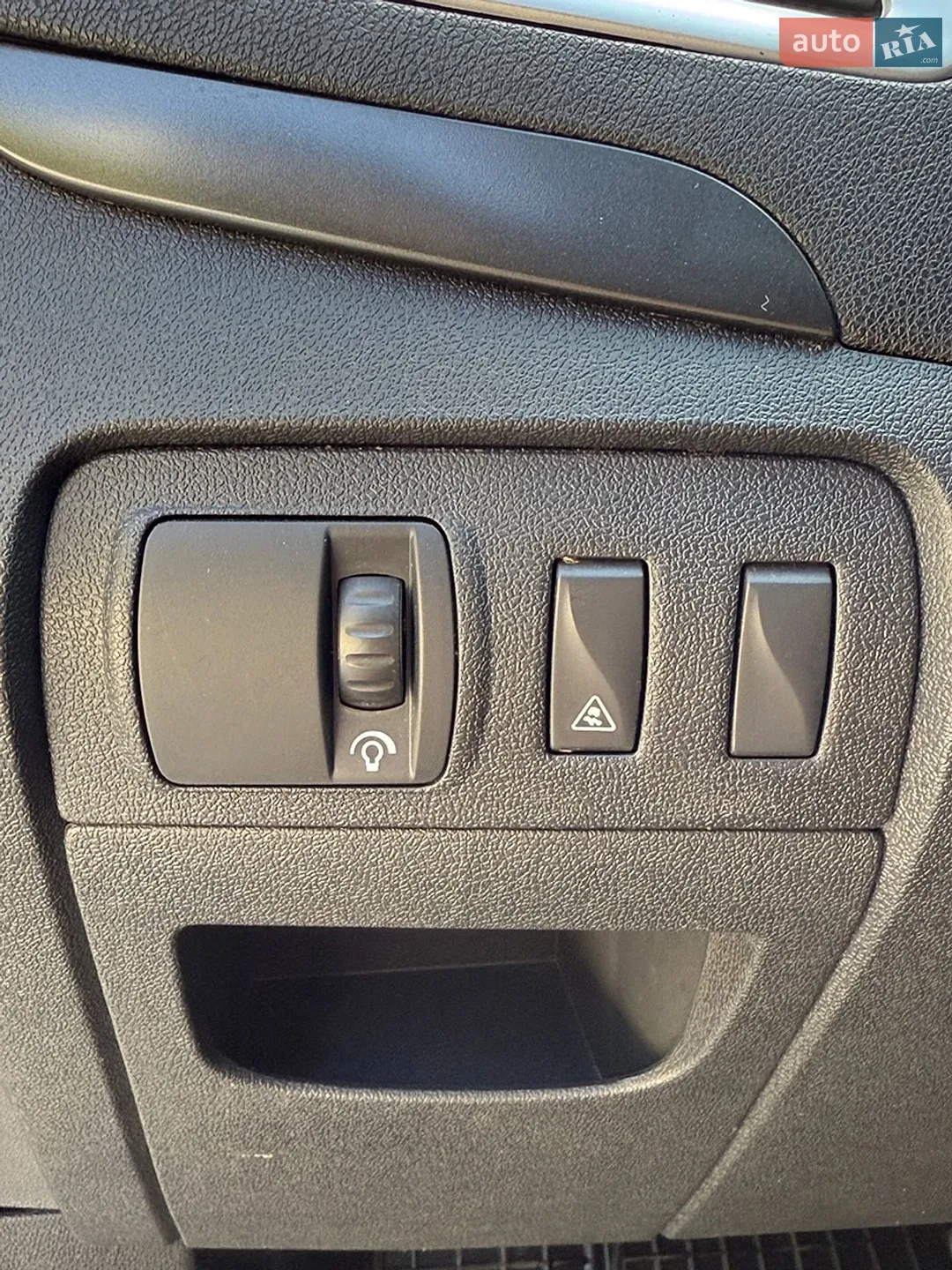 2010 Renault Scenic - мініатюра 28