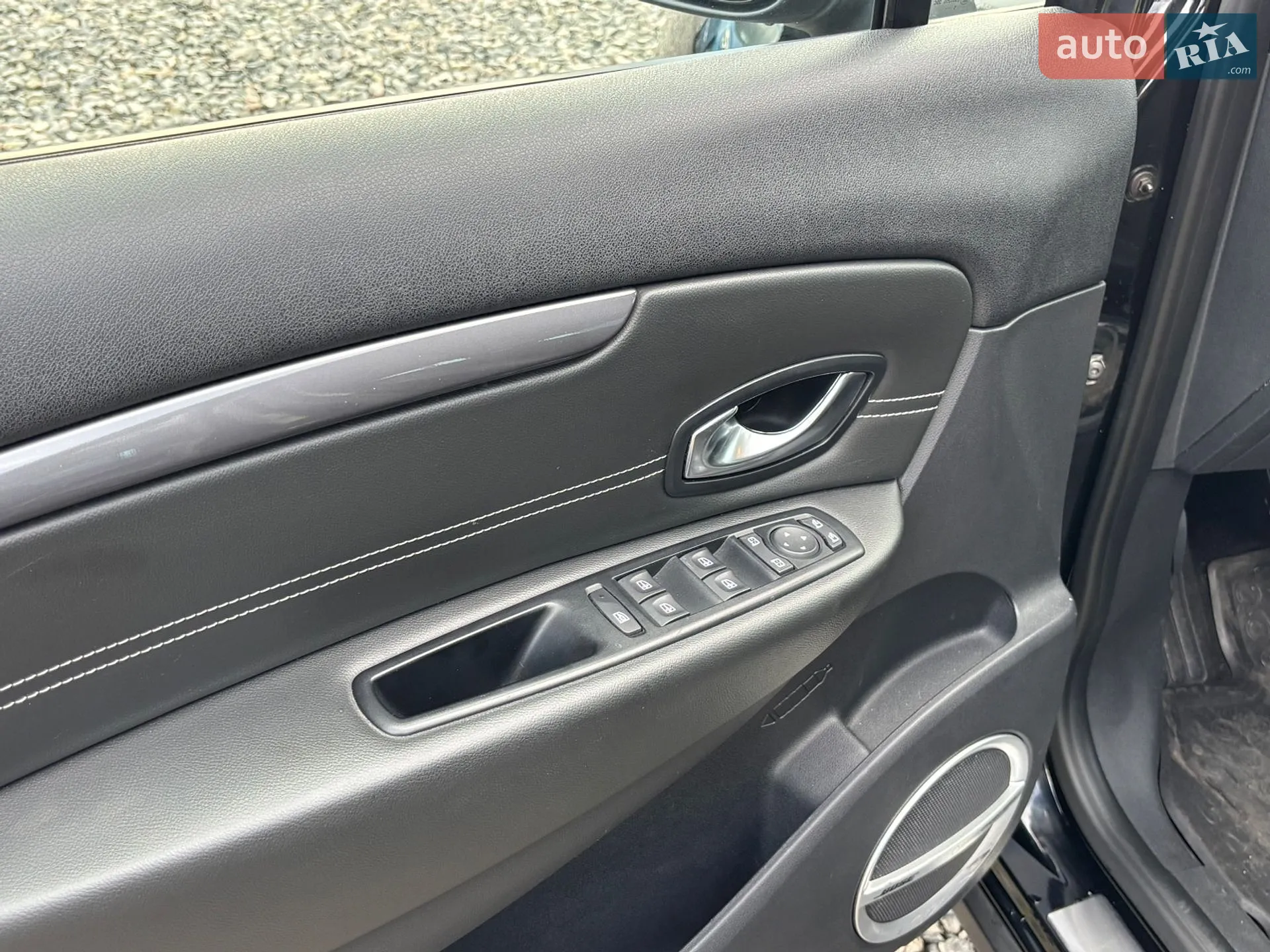 2015 Renault Scenic - мініатюра 17