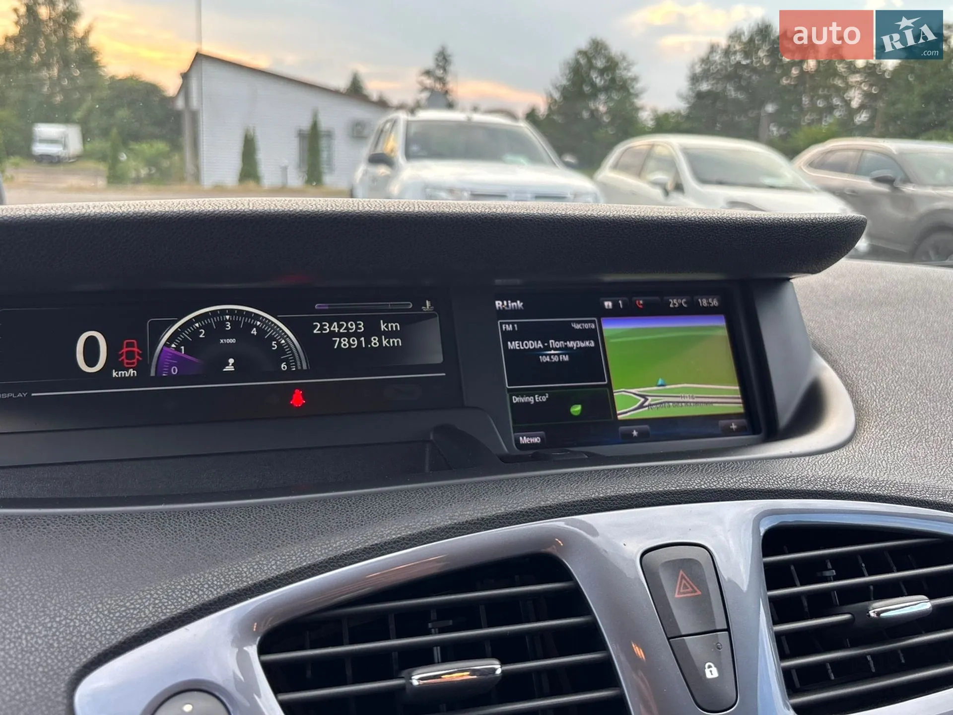 2015 Renault Scenic - мініатюра 18
