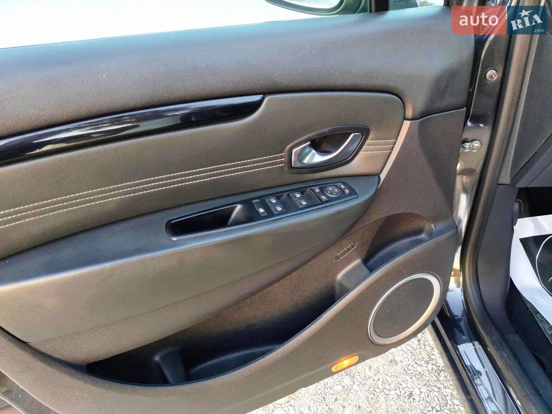 2011 Renault Scenic - мініатюра 16
