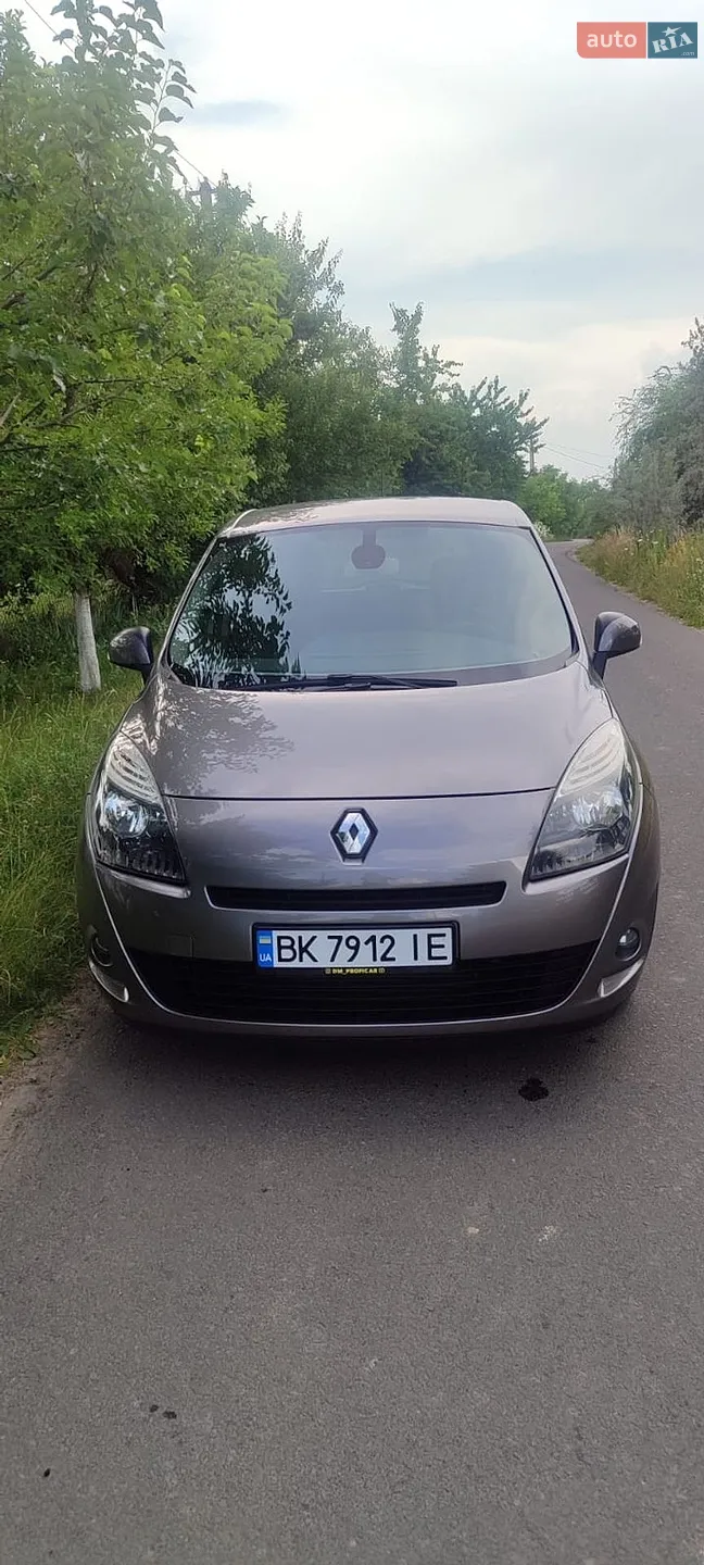 2010 Renault Scenic - фото 1
