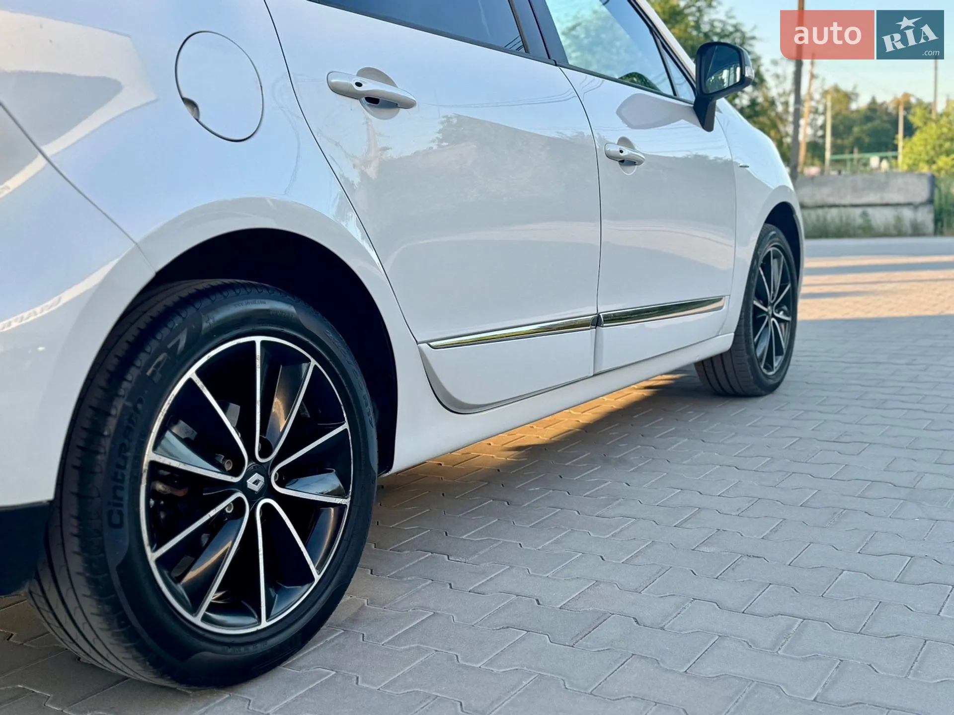 2015 Renault Scenic - мініатюра 36