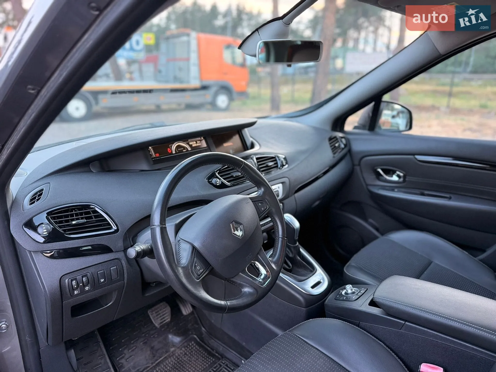 2015 Renault Scenic - мініатюра 20