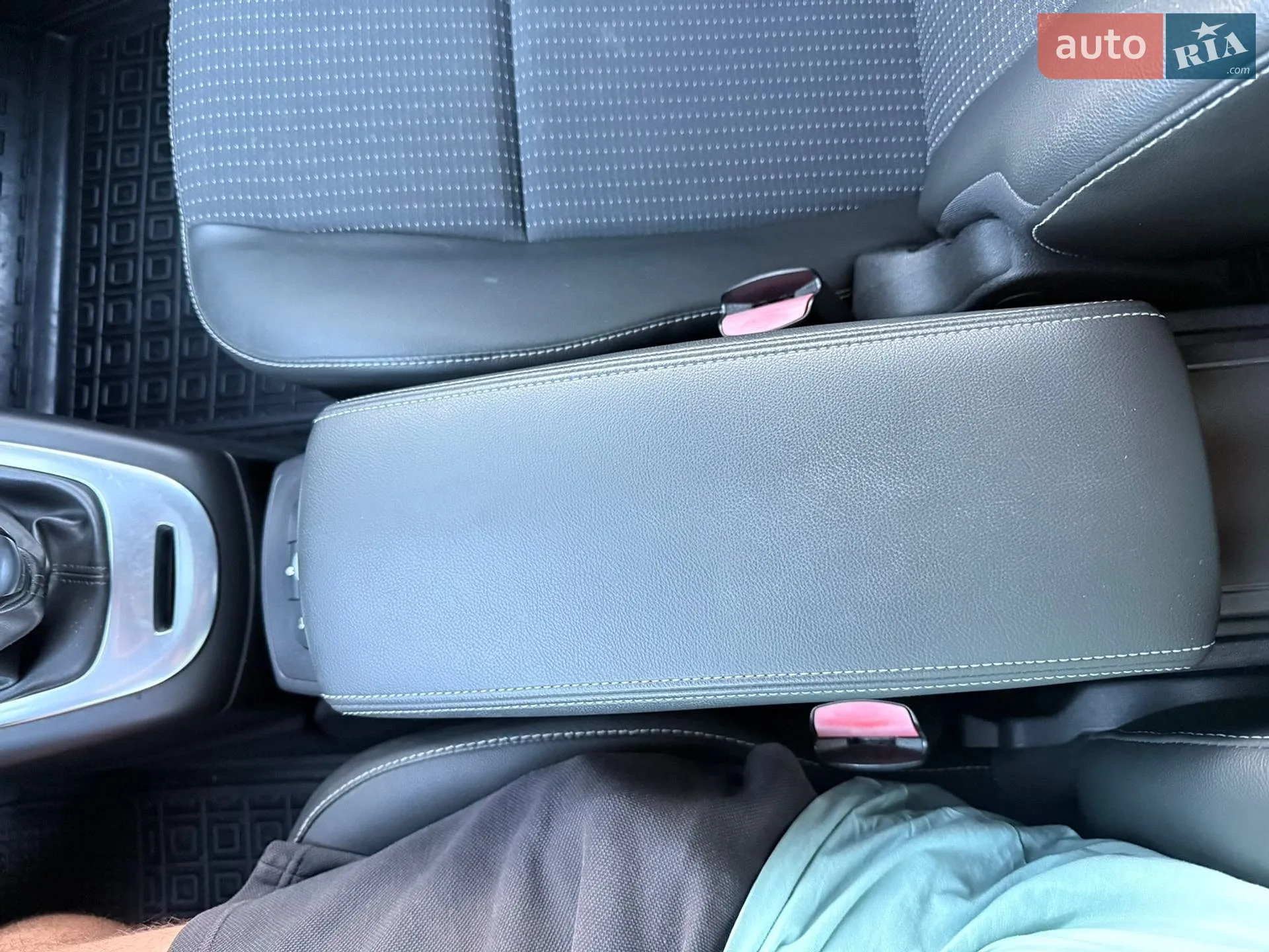 2015 Renault Scenic - мініатюра 29