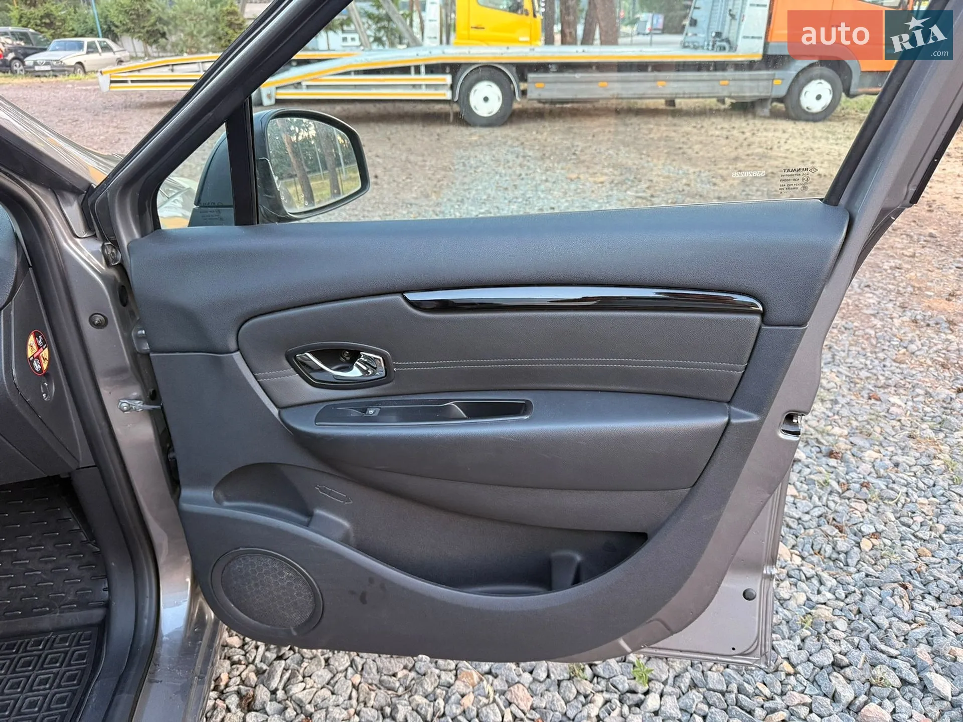 2015 Renault Scenic - мініатюра 40