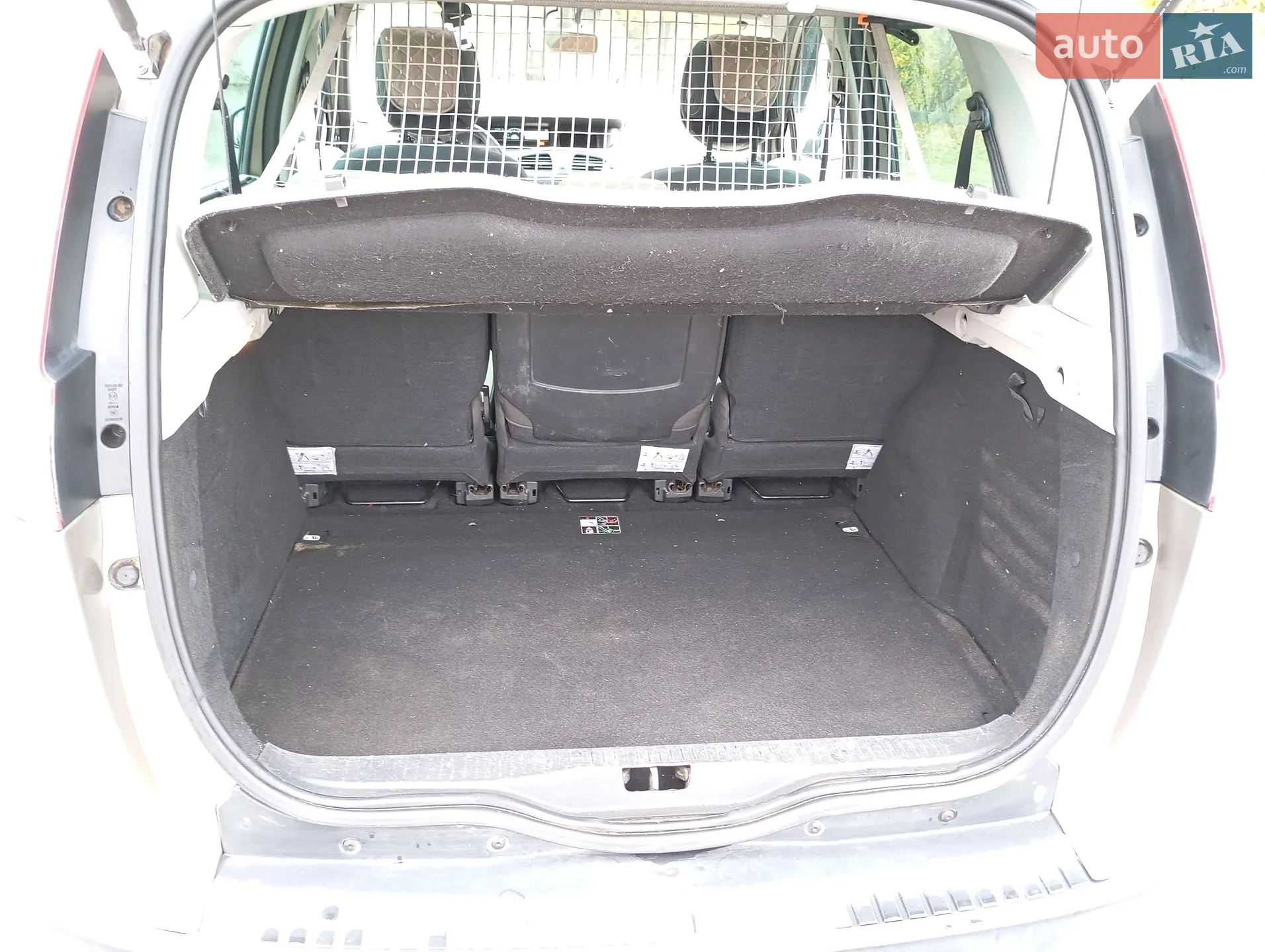 2010 Renault Scenic - мініатюра 4