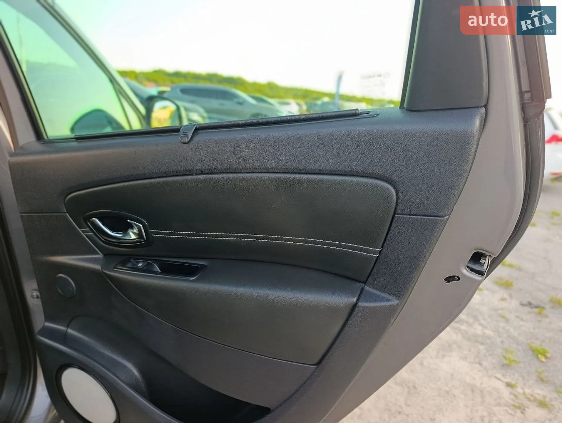 2016 Renault Scenic - мініатюра 15