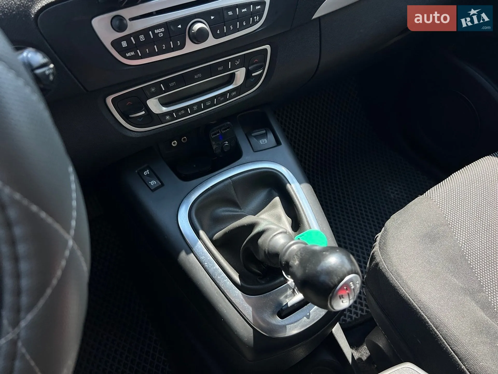 2012 Renault Scenic - мініатюра 16