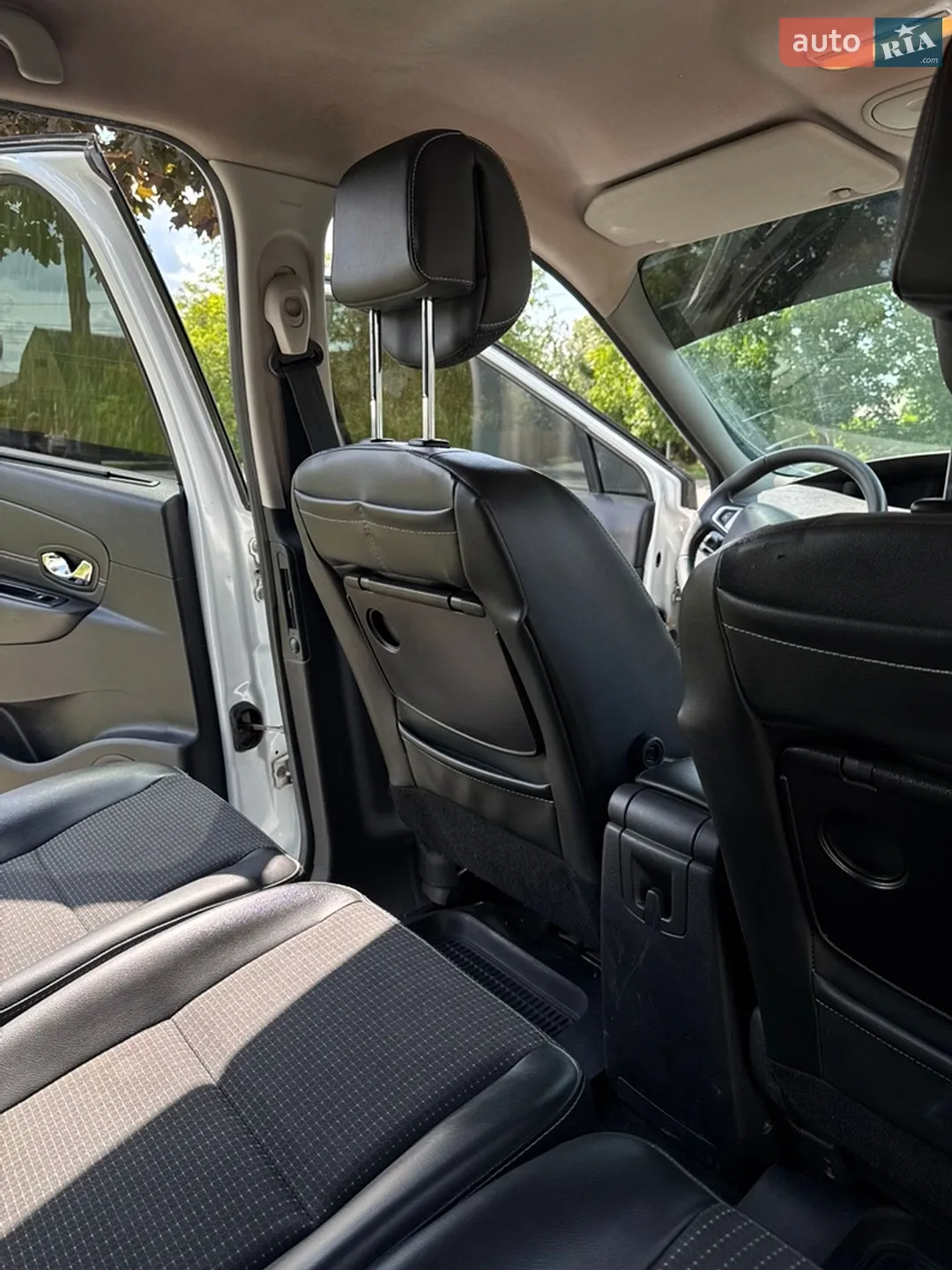 2012 Renault Scenic - мініатюра 13