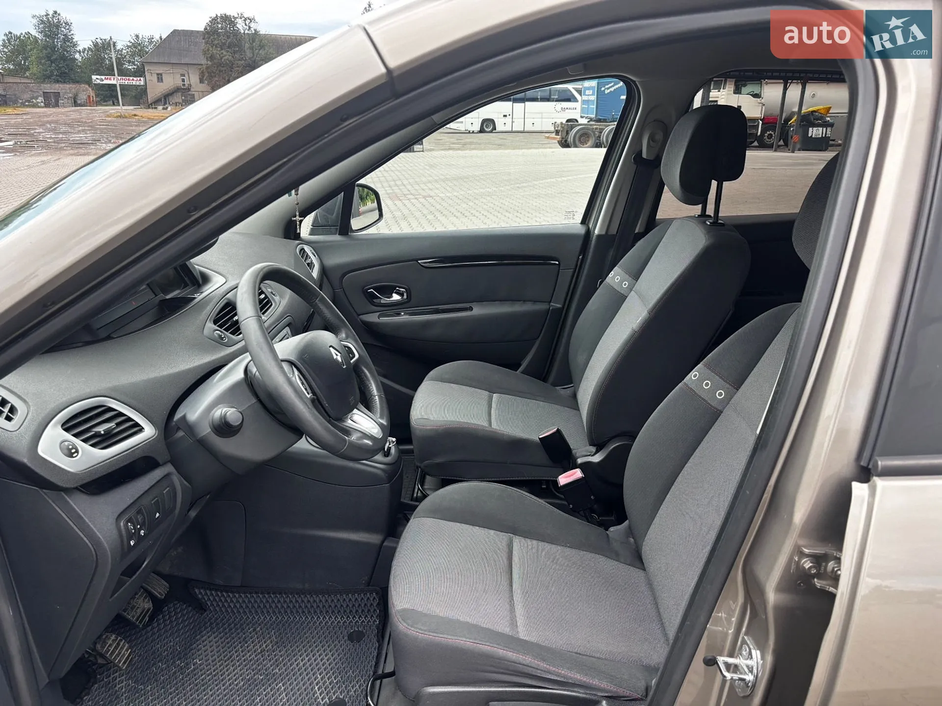 2012 Renault Scenic - мініатюра 16