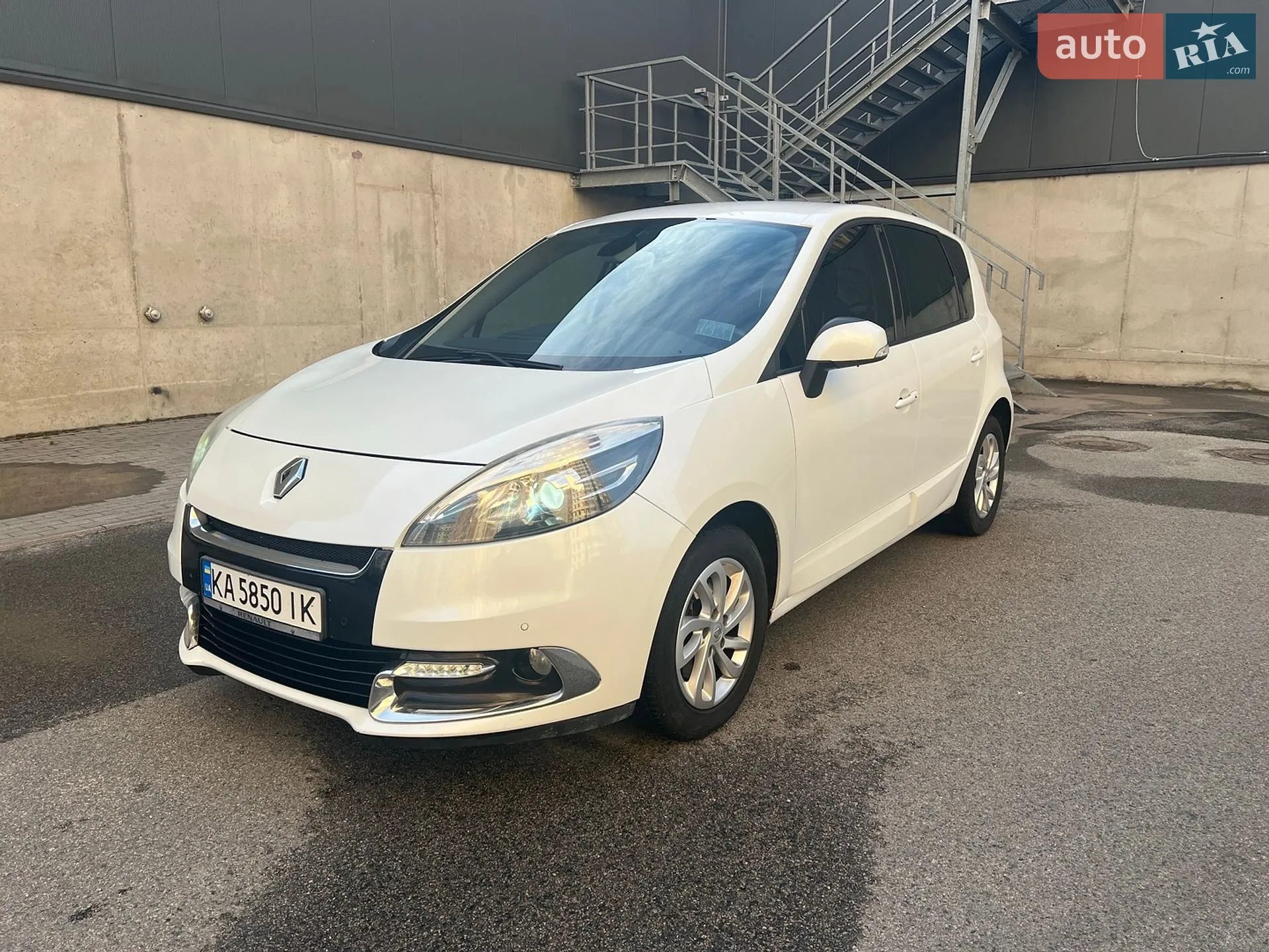2012 Renault Scenic - мініатюра 2