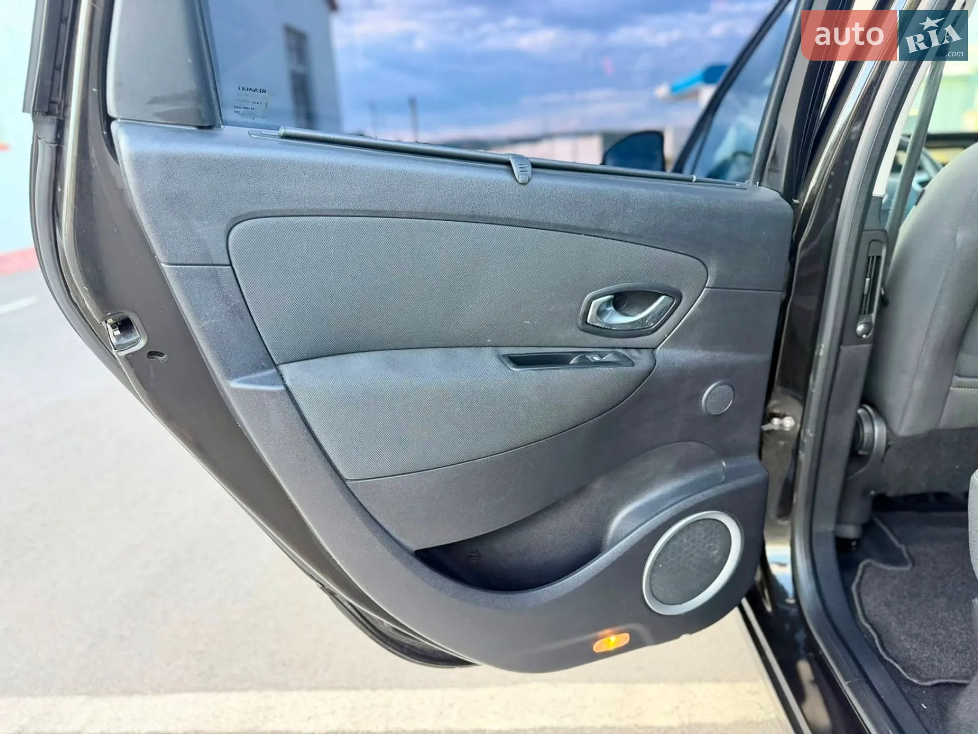 2011 Renault Scenic - мініатюра 37