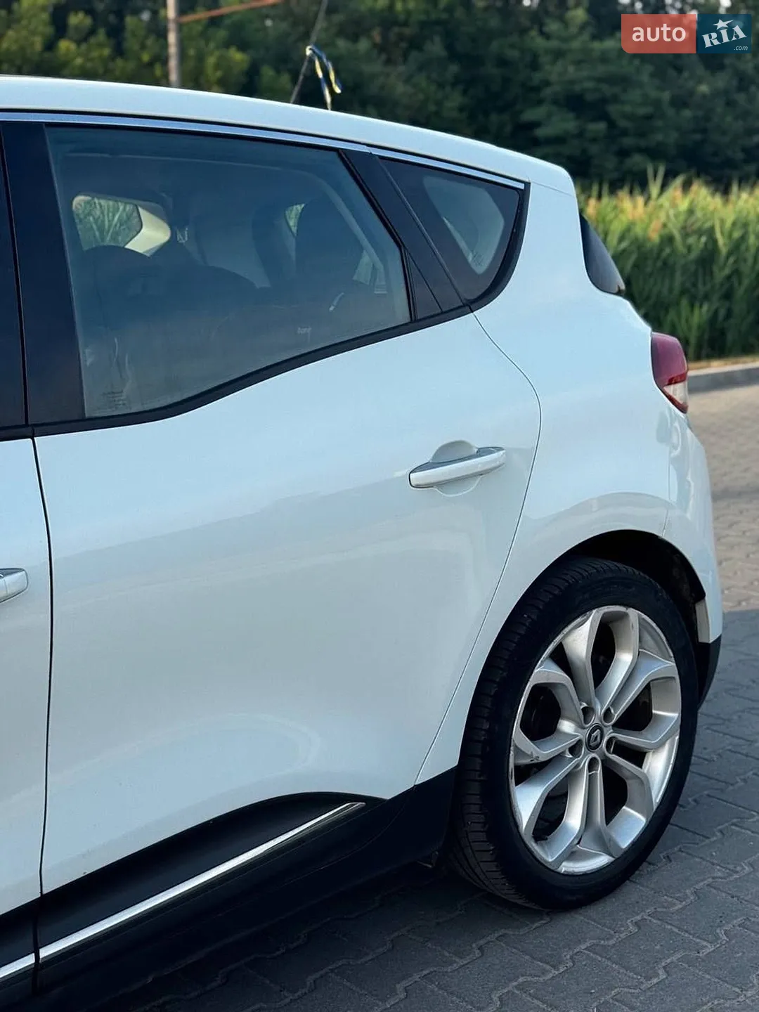 2016 Renault Scenic - мініатюра 13
