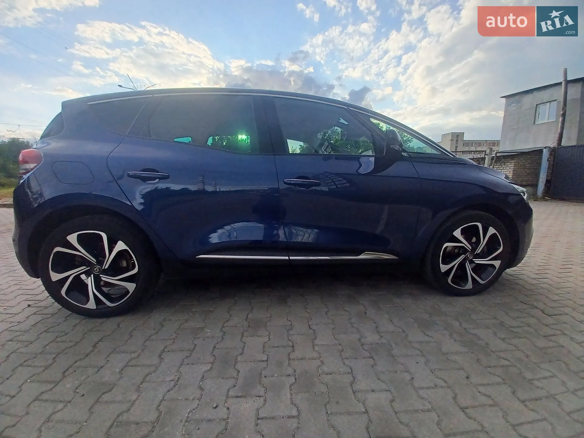 2019 Renault Scenic - мініатюра 8