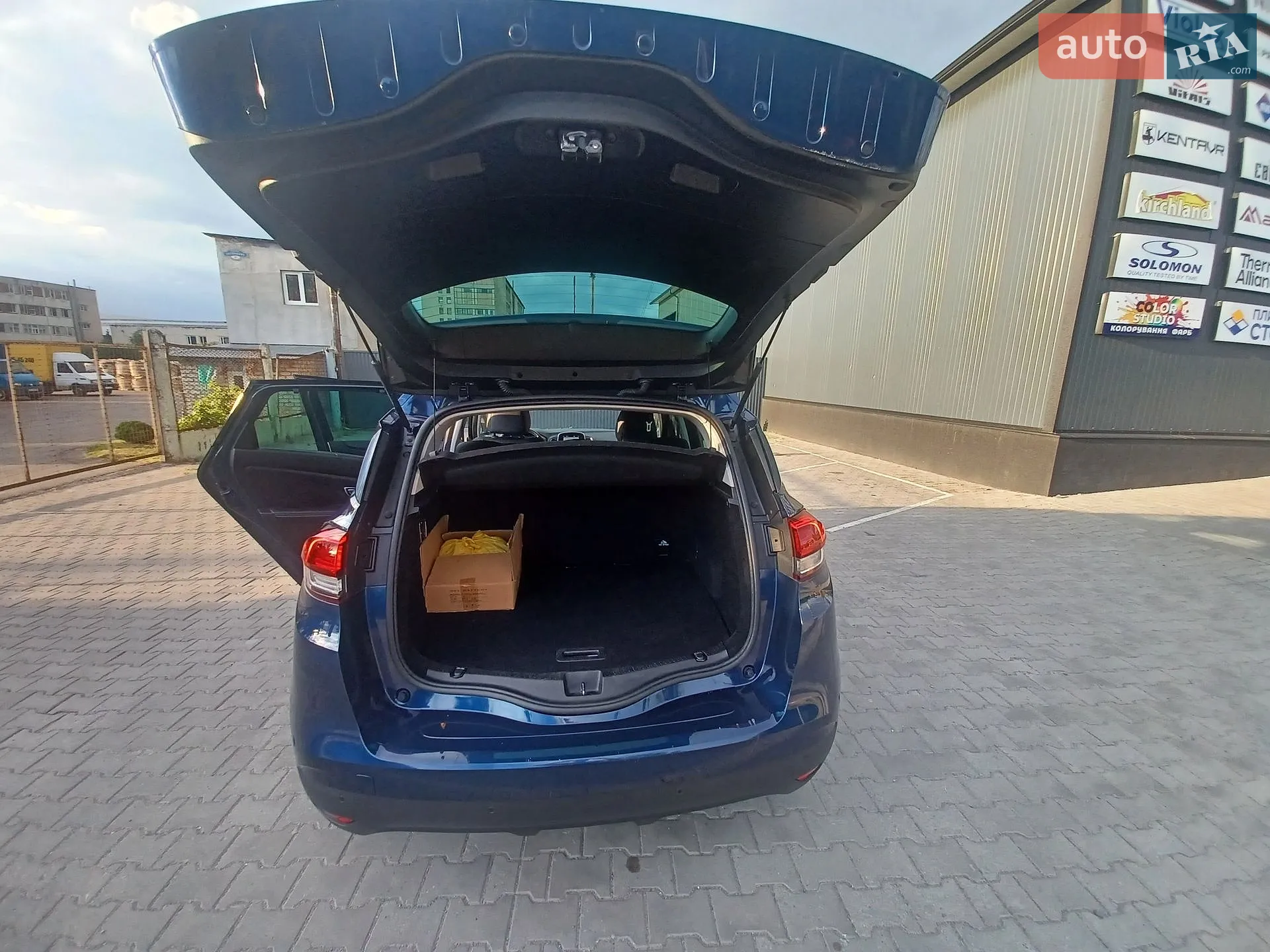 2019 Renault Scenic - мініатюра 10