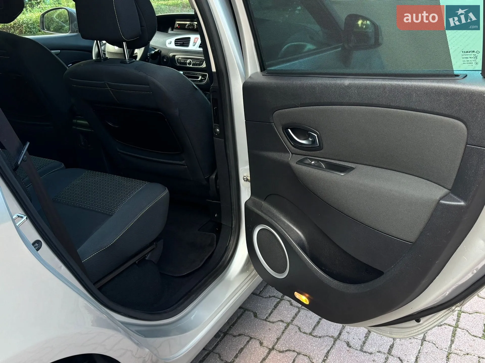 2010 Renault Scenic - мініатюра 30