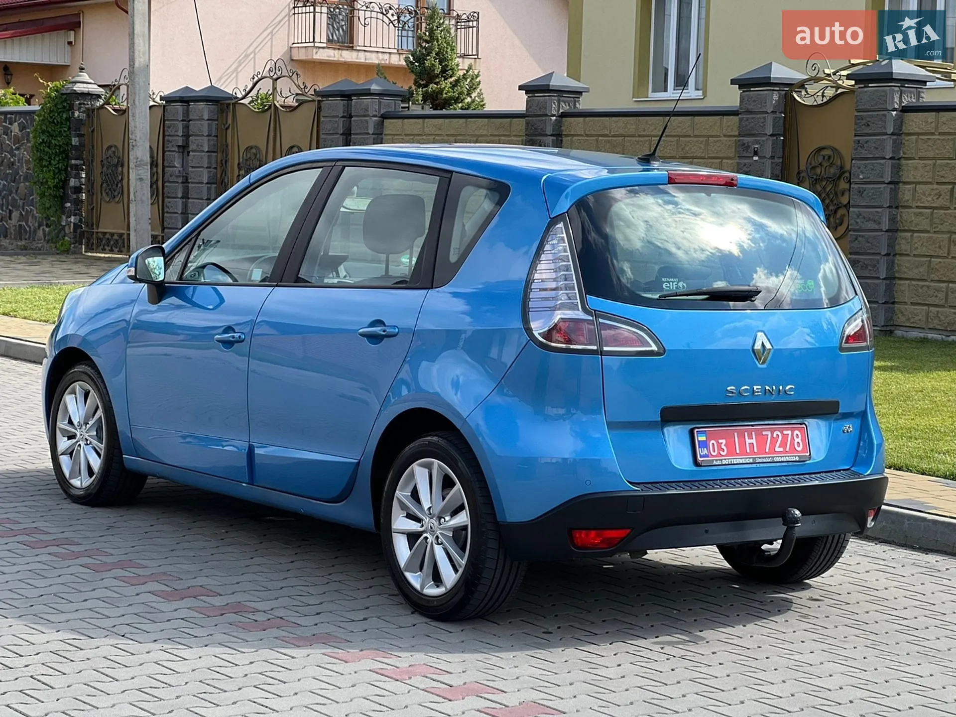 2014 Renault Scenic - мініатюра 2