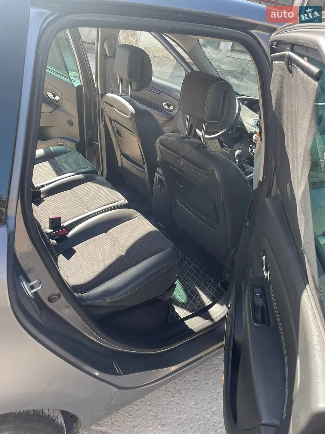 2011 Renault Scenic - мініатюра 12