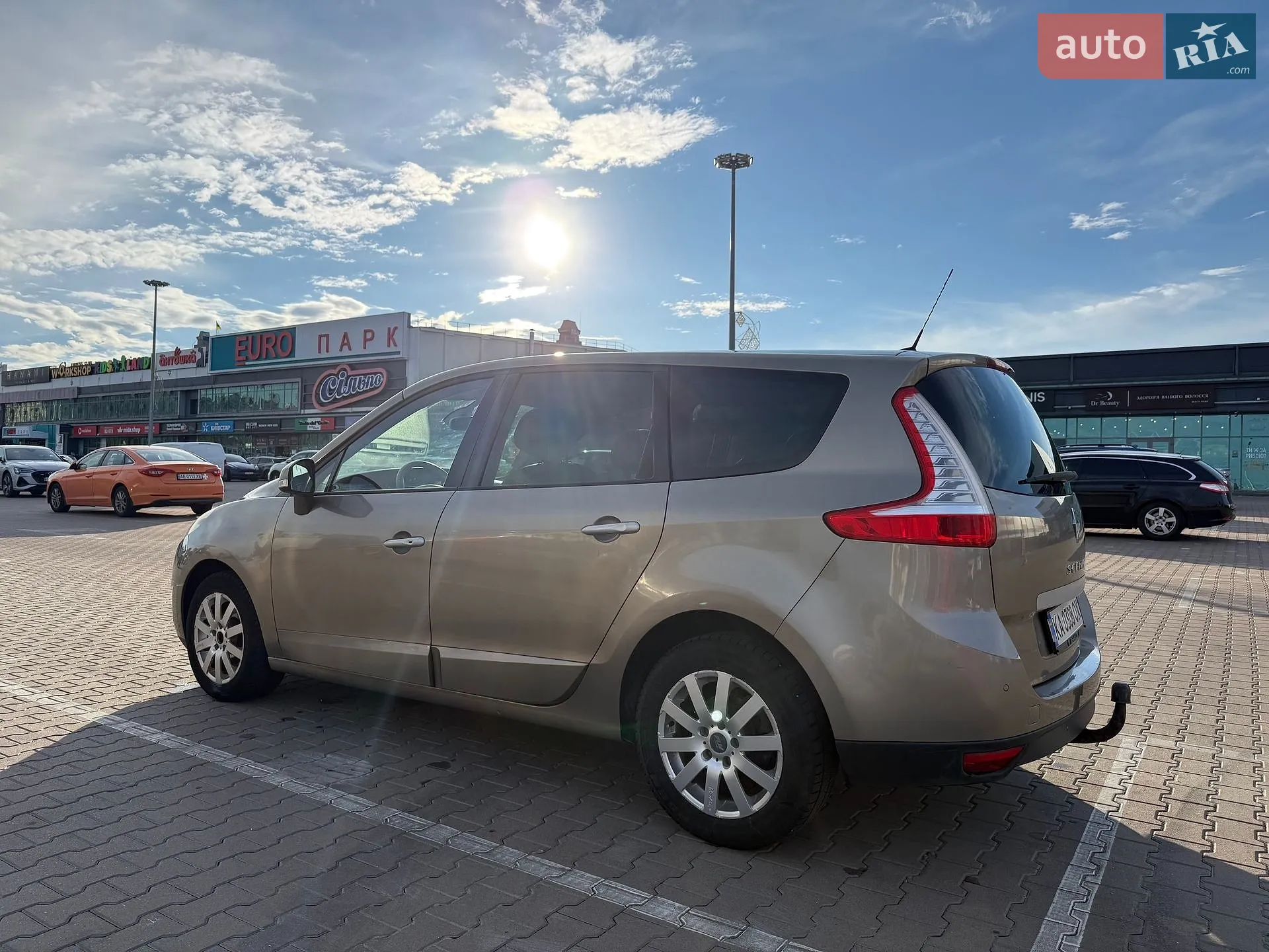 2010 Renault Scenic - мініатюра 8