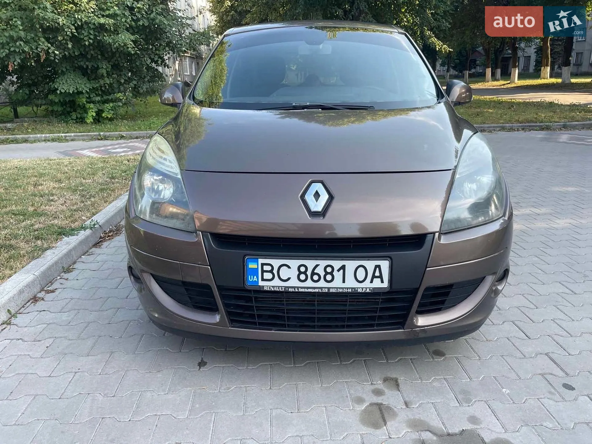 2010 Renault Scenic - мініатюра 2
