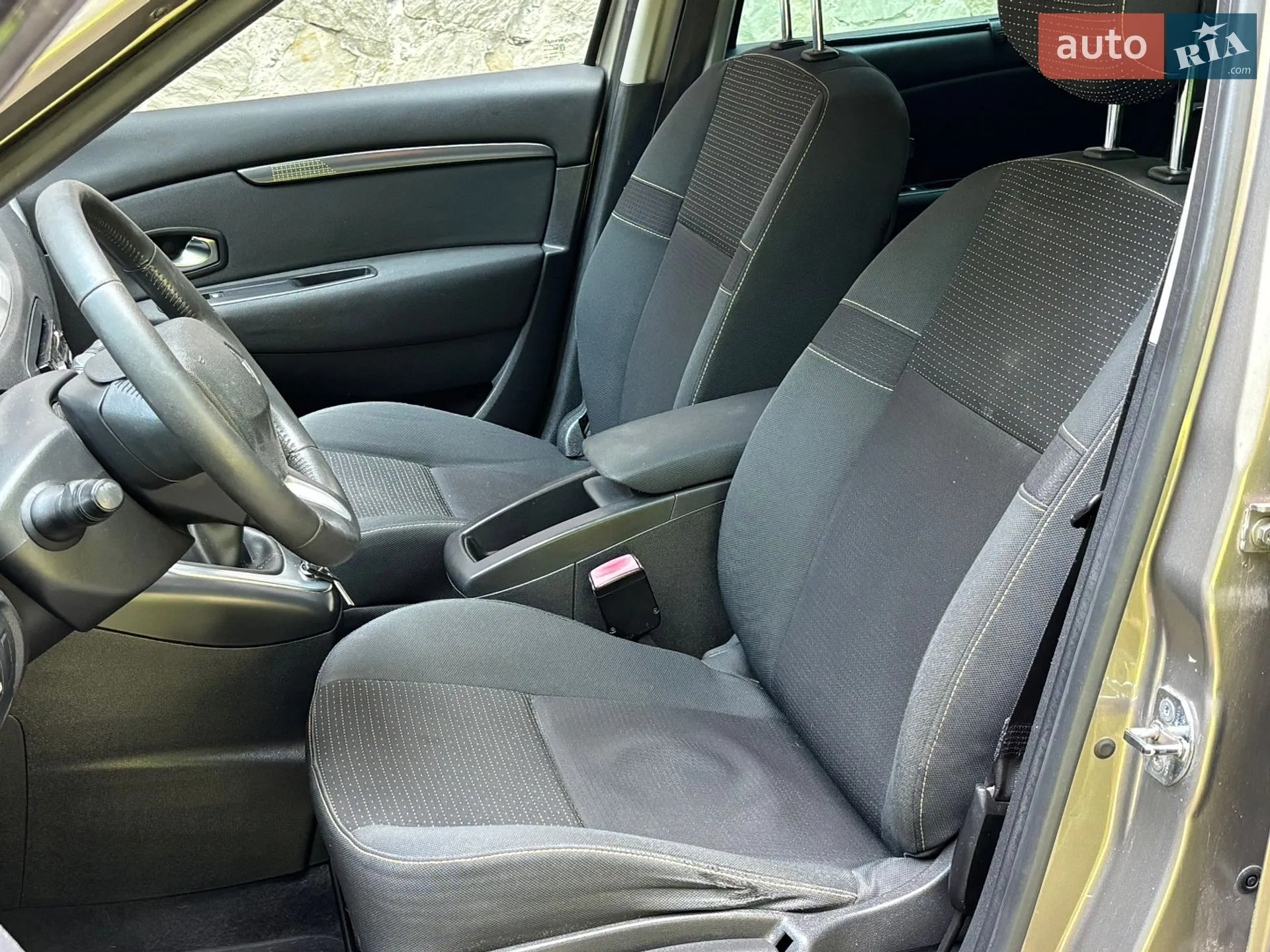 2010 Renault Scenic - мініатюра 15
