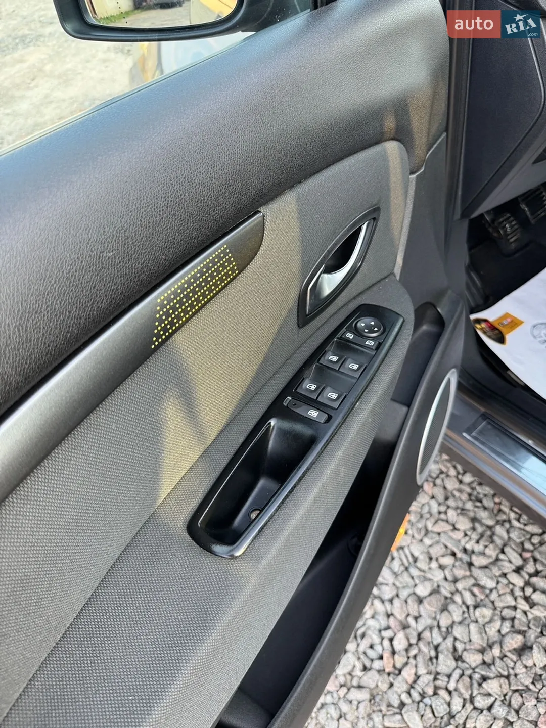 2010 Renault Scenic - мініатюра 38