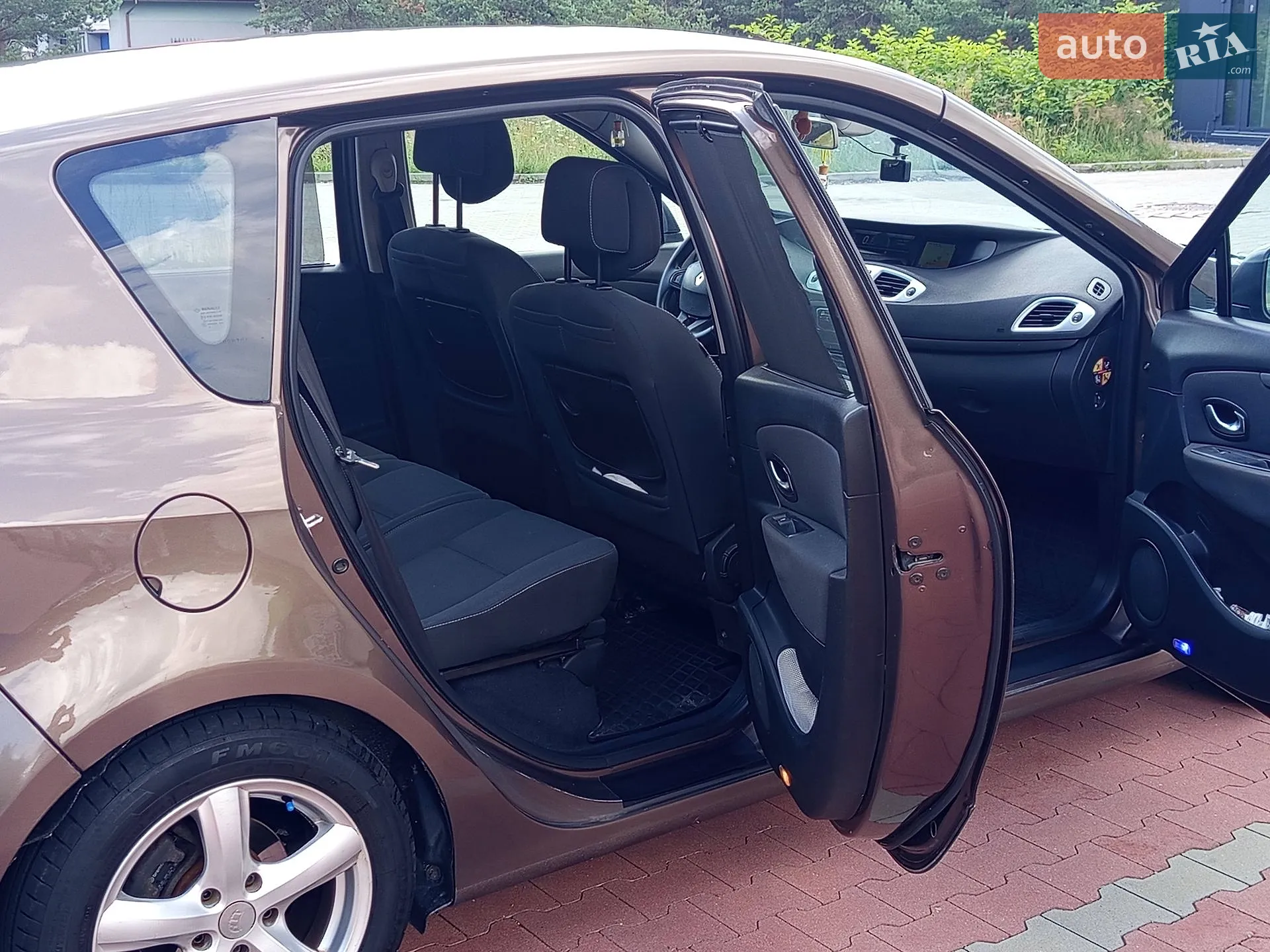 2010 Renault Scenic - мініатюра 10