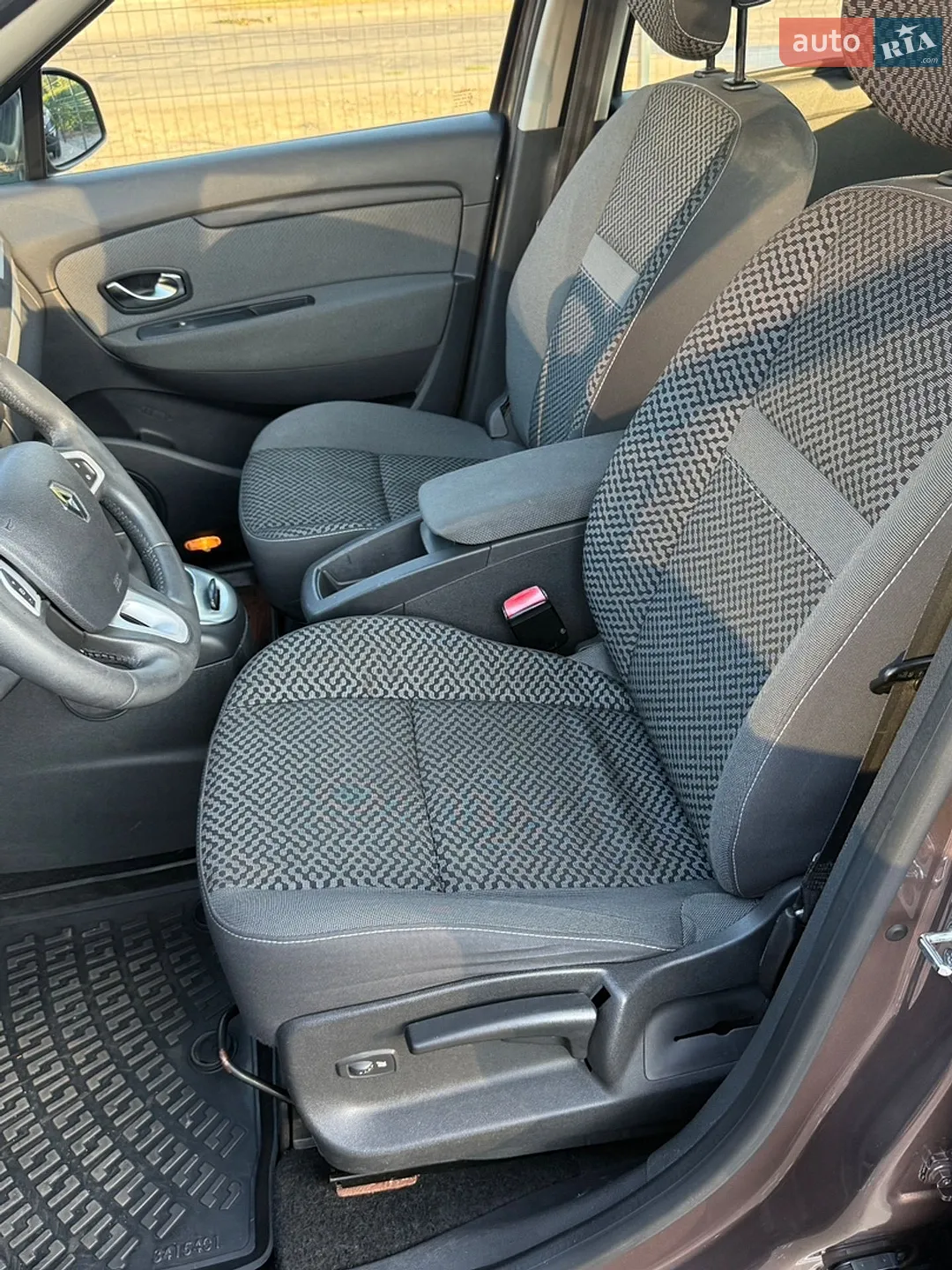 2011 Renault Scenic - мініатюра 11