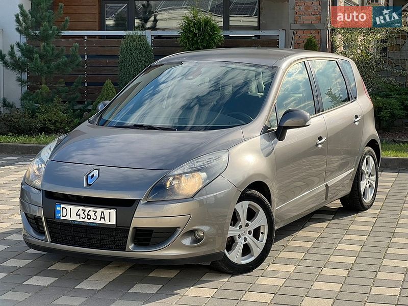 Минивэн Renault Scenic 2010 в Стрые