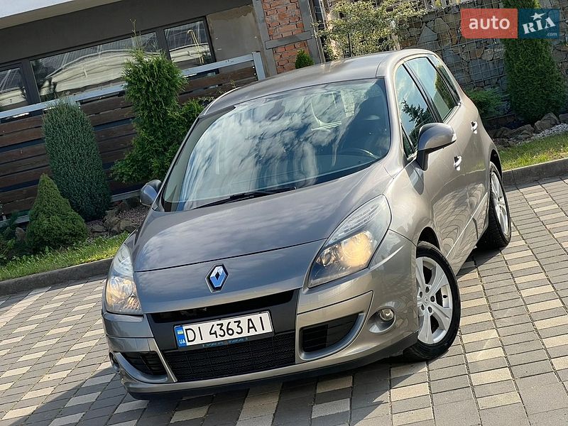 Минивэн Renault Scenic 2010 в Стрые