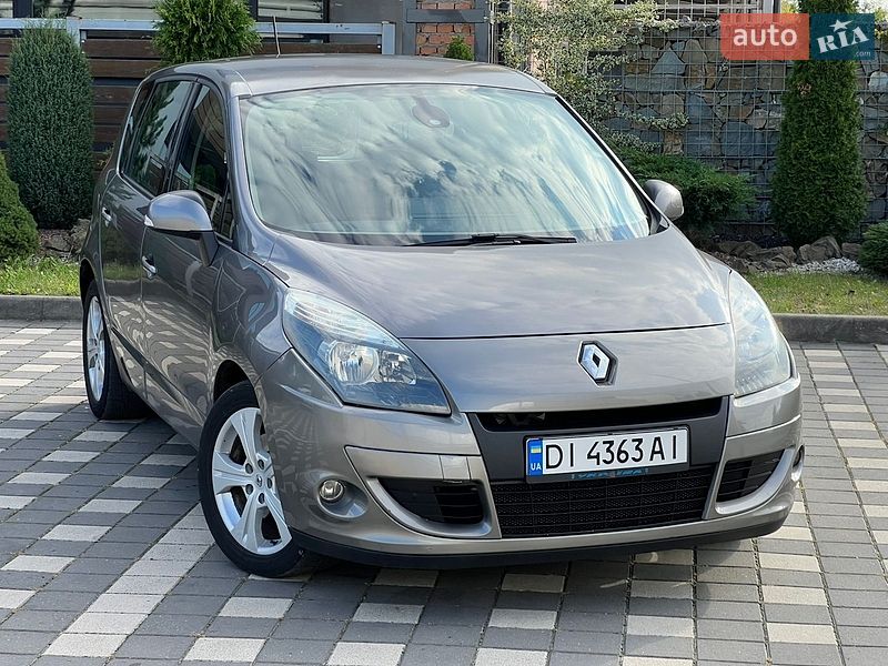 Минивэн Renault Scenic 2010 в Стрые