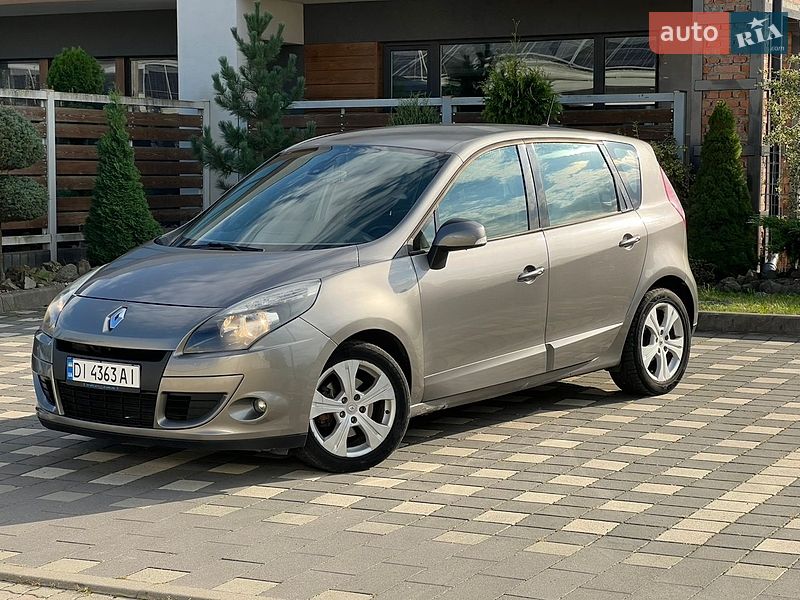 Минивэн Renault Scenic 2010 в Стрые
